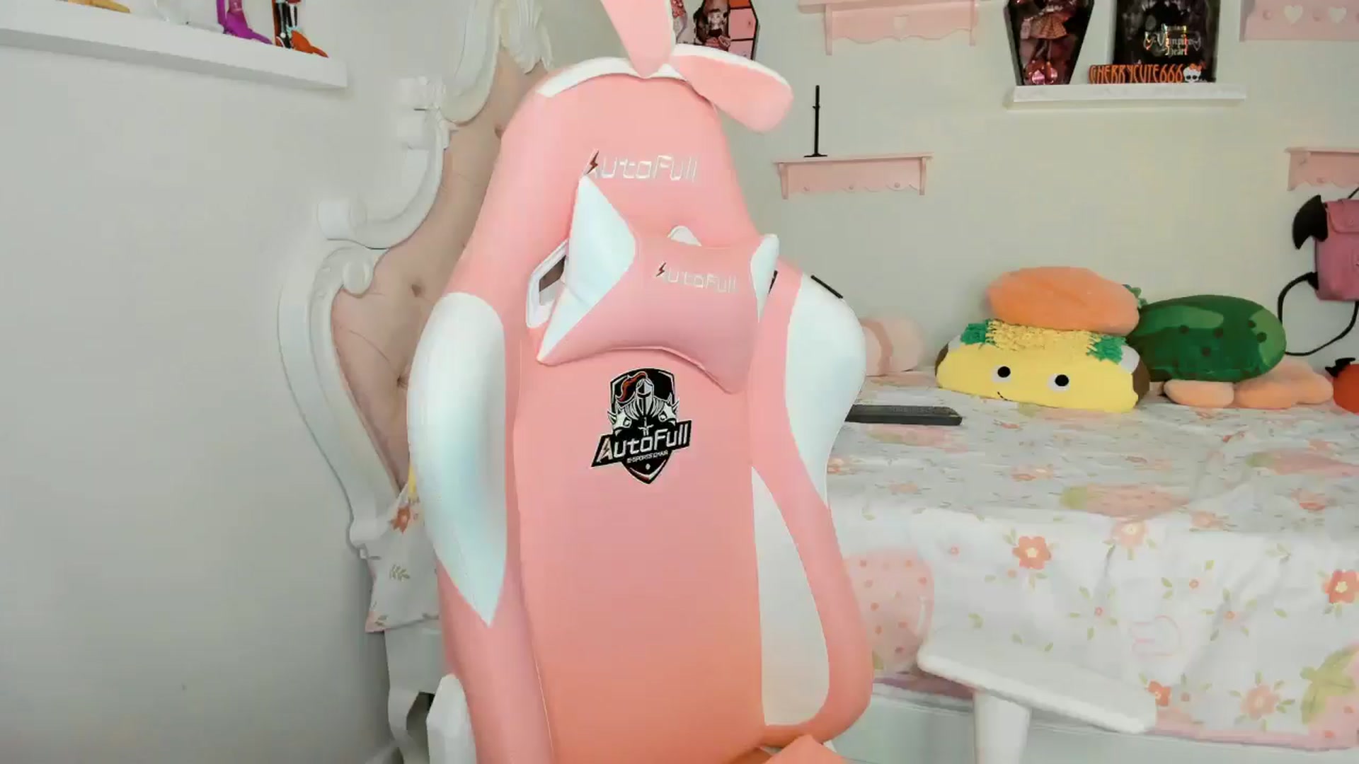 Gallery image thumbnail from Cherrycute666's myfreecams stream on, 11/22/2025, 05:16 image 8 of 20
