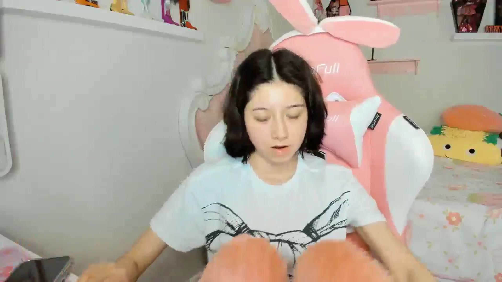 Gallery image thumbnail from Cherrycute666's myfreecams stream on, 11/22/2025, 05:16 image 3 of 20