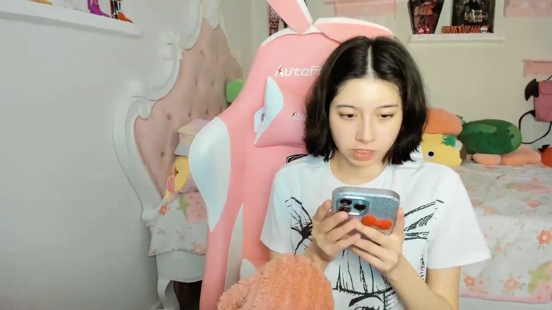 Gallery image thumbnail from Cherrycute666's myfreecams stream on, 11/22/2025, 05:16 image 4 of 20