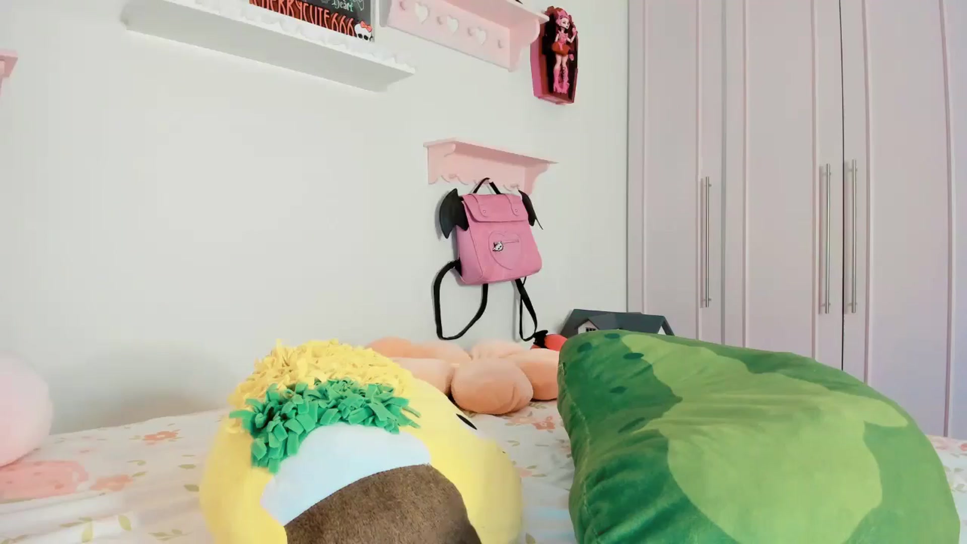 Gallery image thumbnail from Cherrycute666's myfreecams stream on, 11/22/2025, 07:48 image 4 of 20