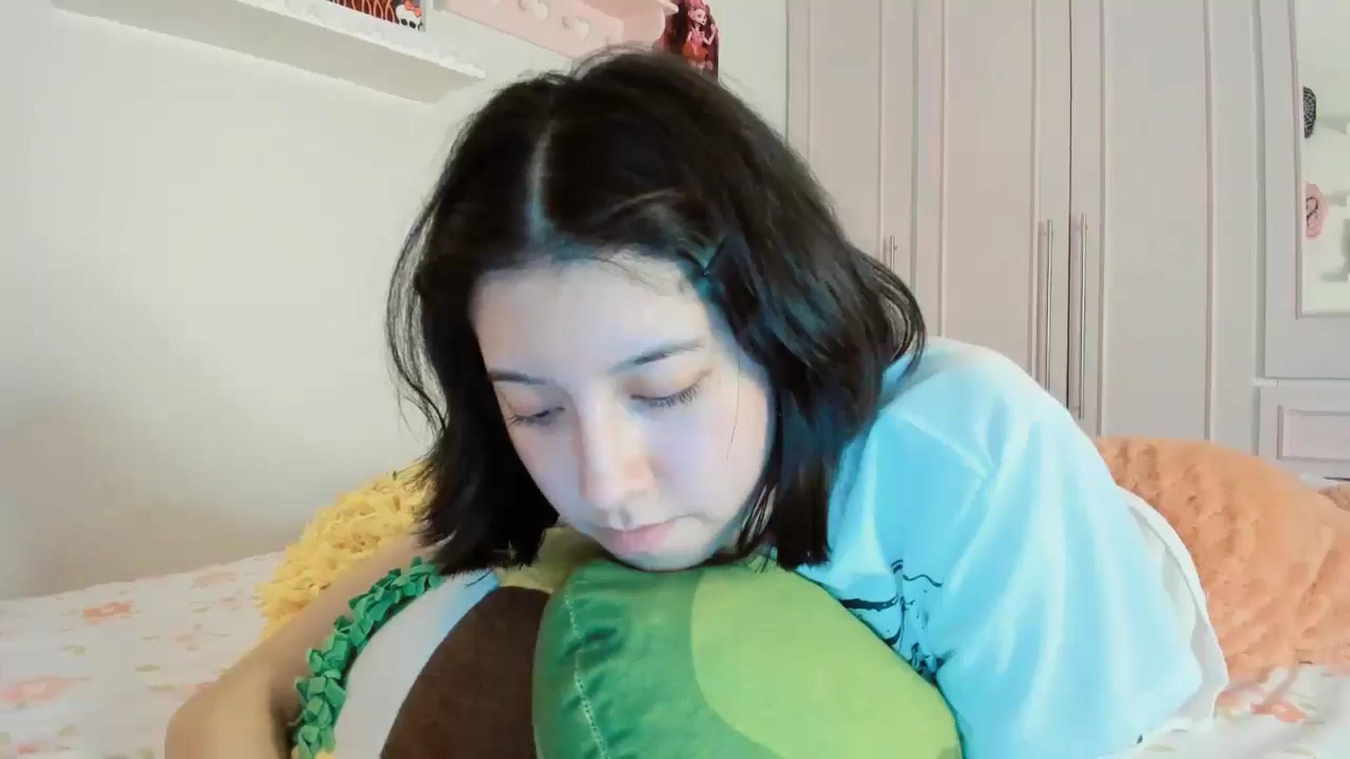 Gallery image thumbnail from Cherrycute666's myfreecams stream on, 11/22/2025, 07:48 image 6 of 20