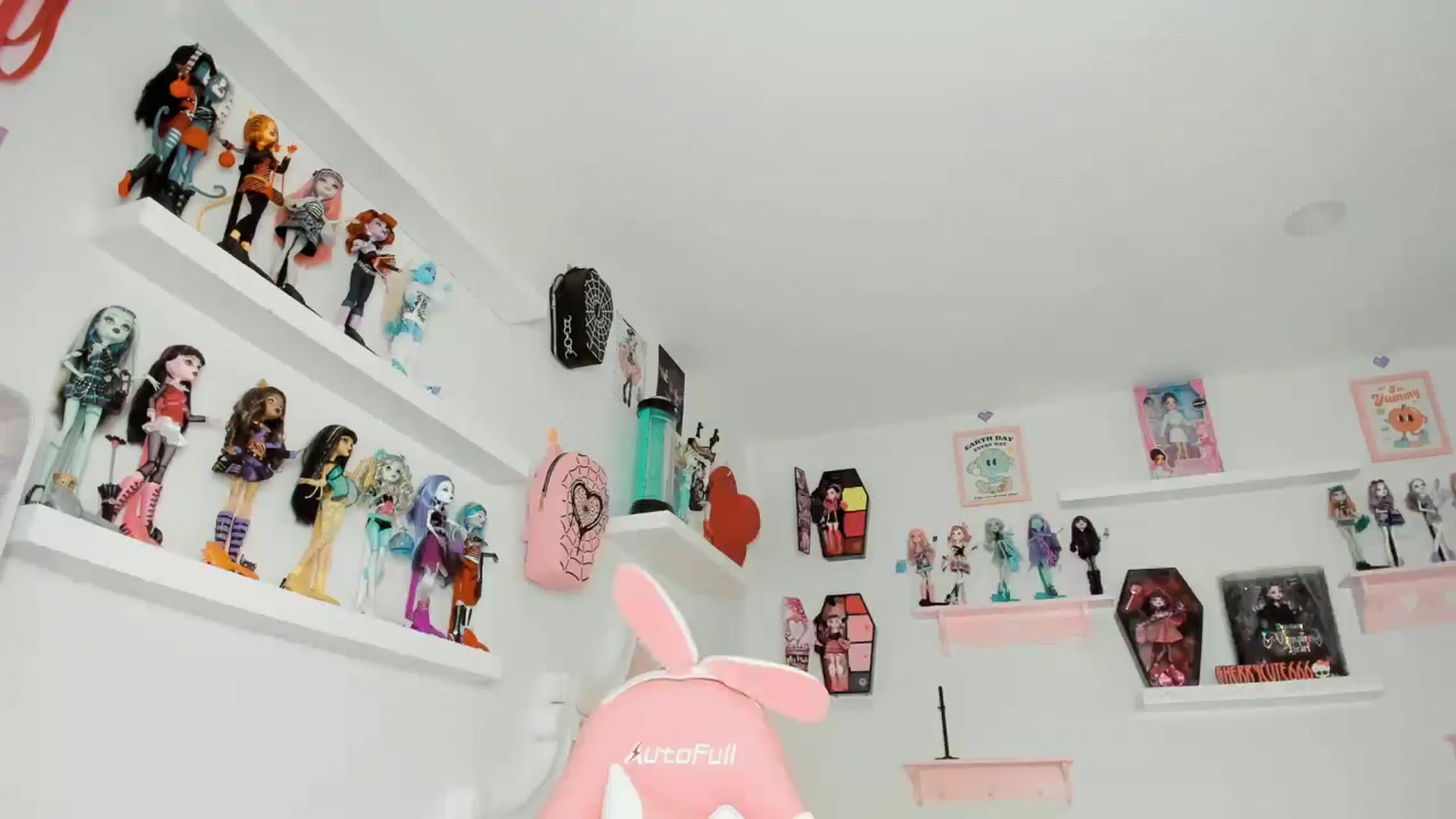 Gallery image thumbnail from Cherrycute666's myfreecams stream on, 11/22/2025, 08:31 image 8 of 20