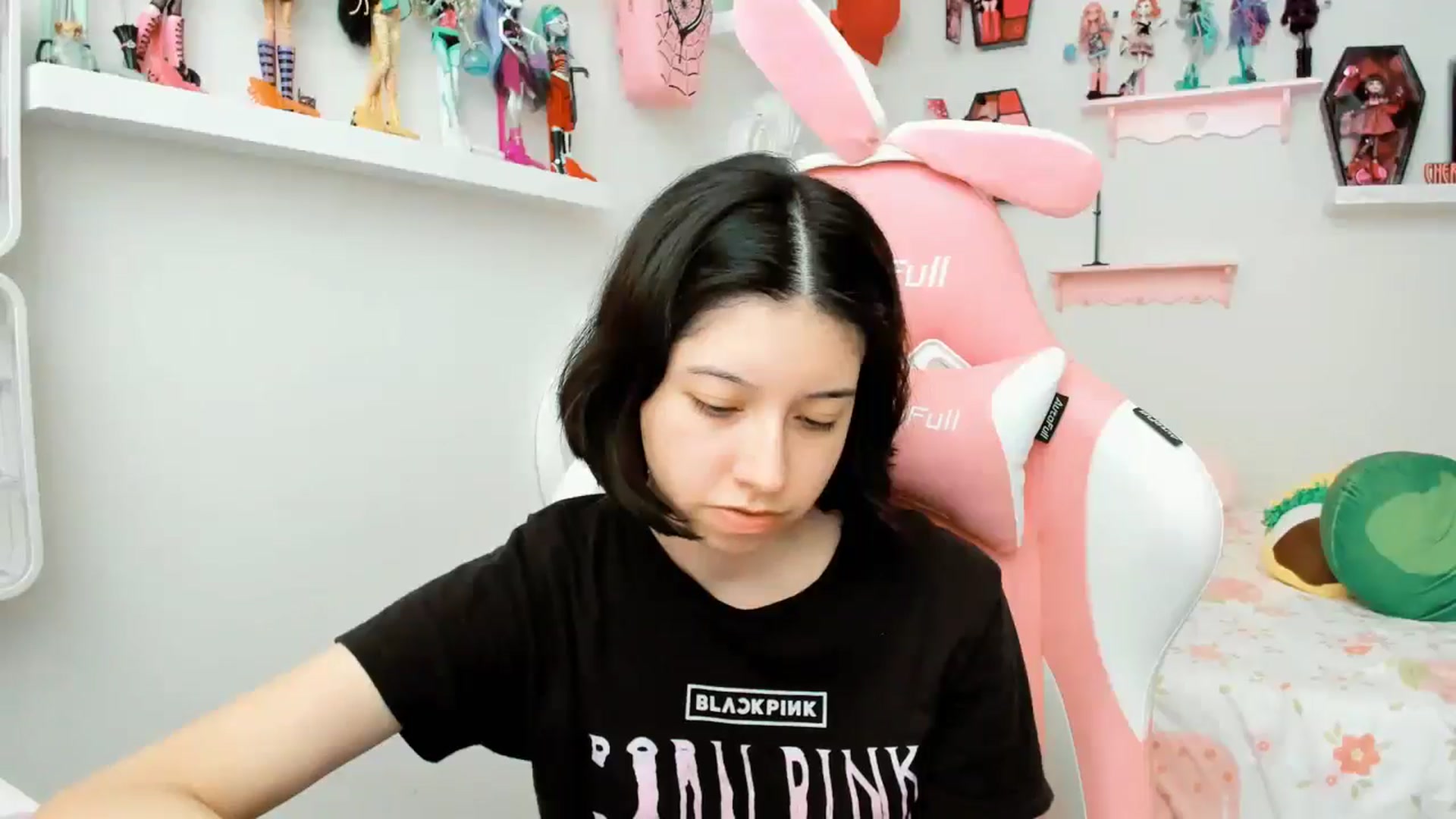 Gallery image thumbnail from Cherrycute666's myfreecams stream on, 11/22/2025, 22:04 image 13 of 20