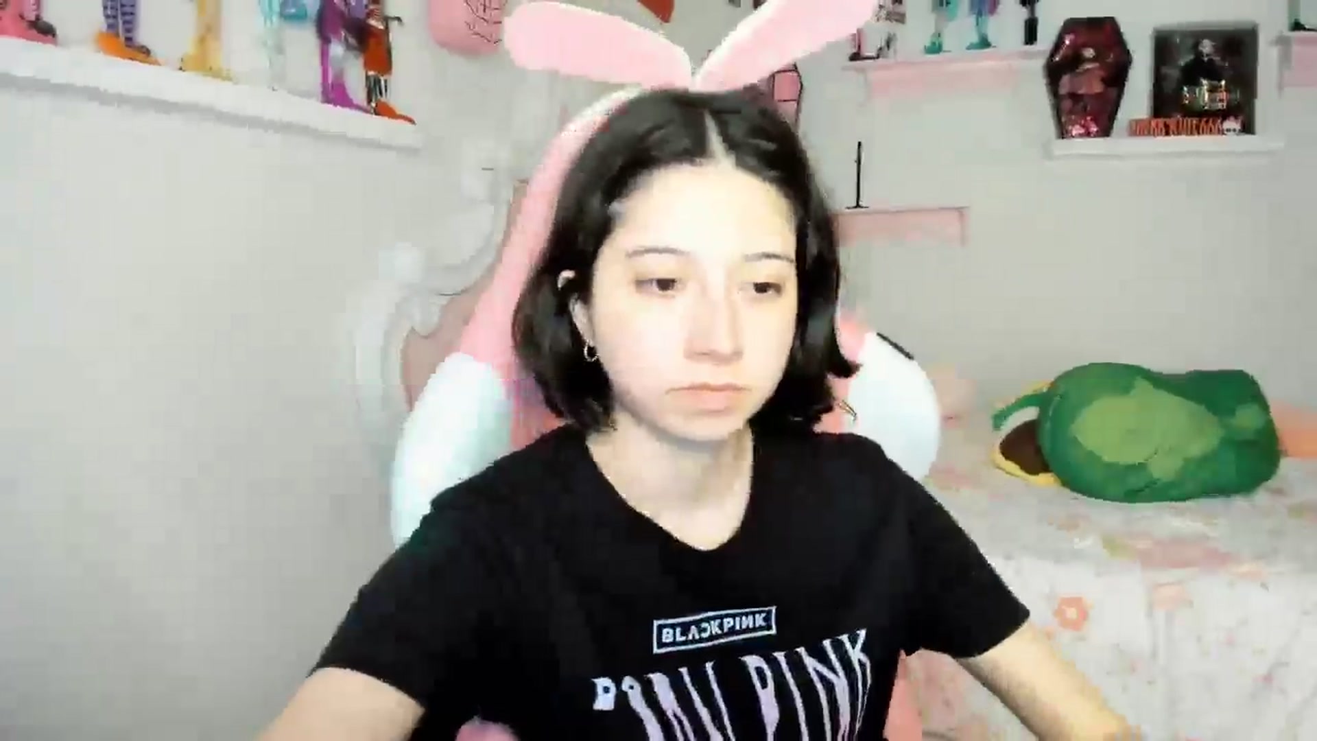 Gallery image thumbnail from Cherrycute666's myfreecams stream on, 11/23/2025, 01:20 image 20 of 20