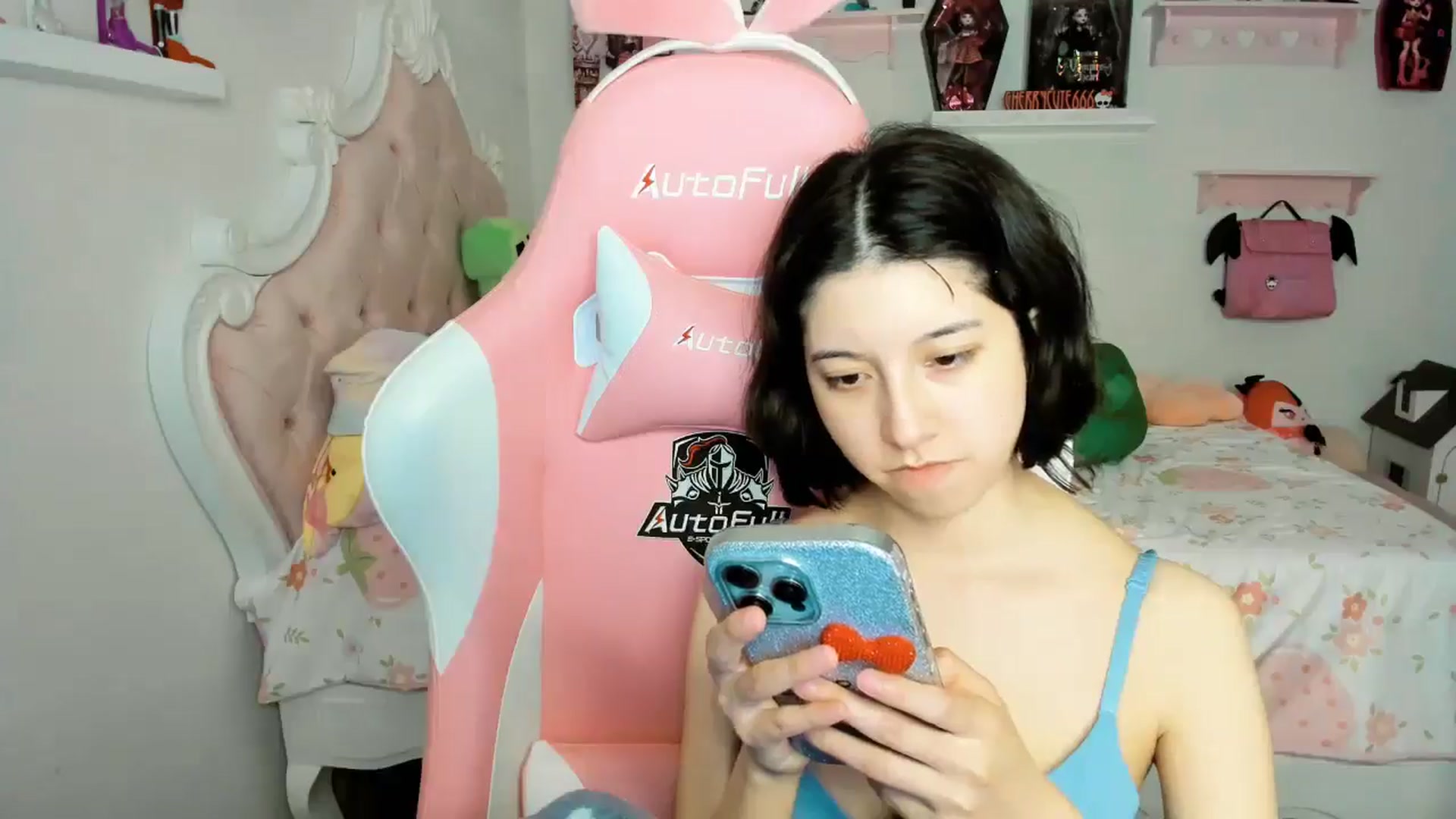 Gallery image thumbnail from Cherrycute666's myfreecams stream on, 11/23/2025, 04:50 image 5 of 20