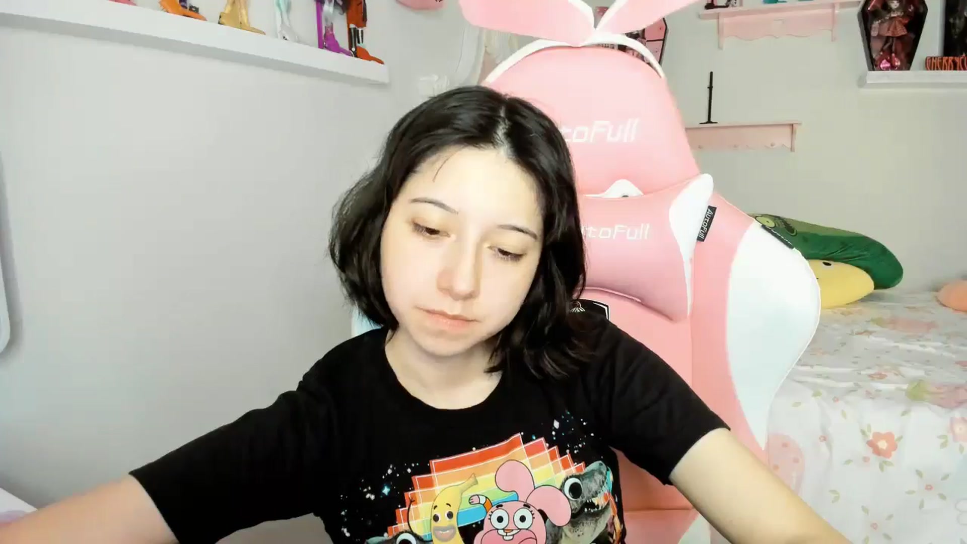 Gallery image thumbnail from Cherrycute666's myfreecams stream on, 11/23/2025, 07:33 image 9 of 20