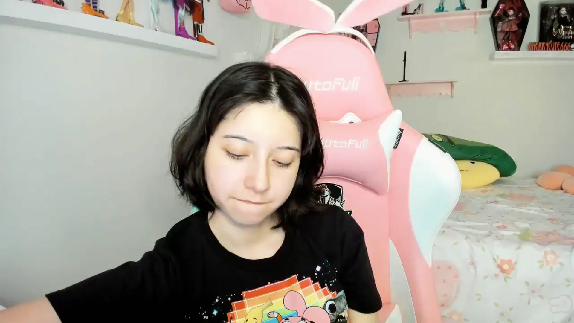 Gallery image thumbnail from Cherrycute666's myfreecams stream on, 11/23/2025, 07:33 image 10 of 20