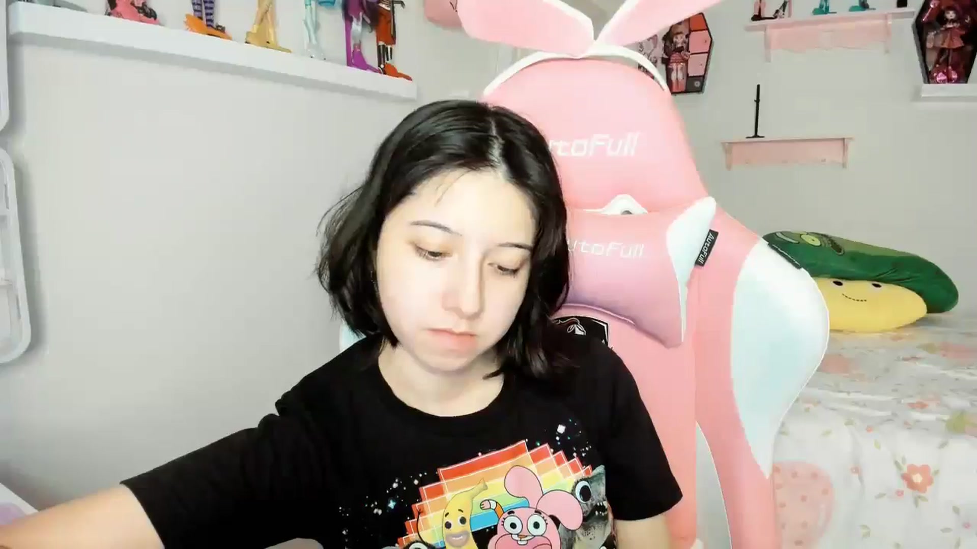 Gallery image thumbnail from Cherrycute666's myfreecams stream on, 11/23/2025, 07:33 image 3 of 20