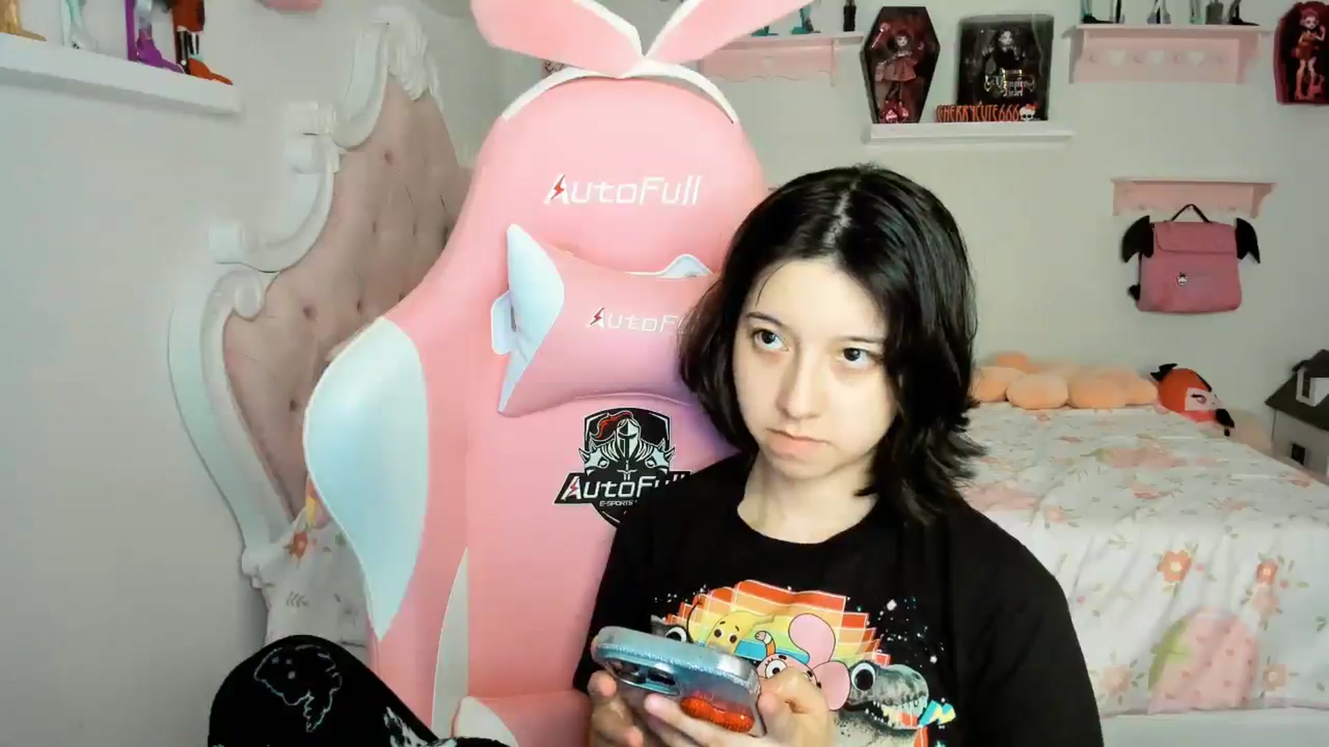 Gallery image thumbnail from Cherrycute666's myfreecams stream on, 11/23/2025, 07:33 image 6 of 20