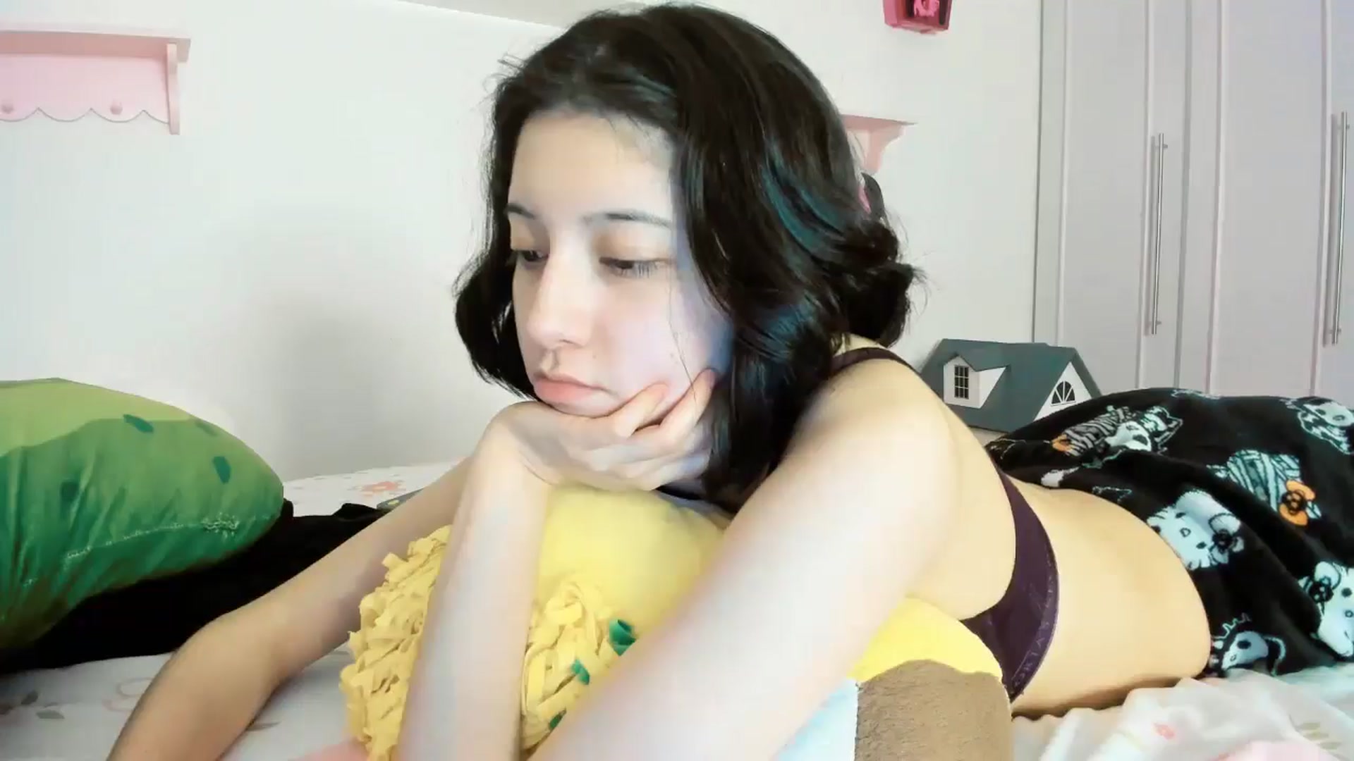 Gallery image thumbnail from Cherrycute666's myfreecams stream on, 11/23/2025, 08:36 image 10 of 20