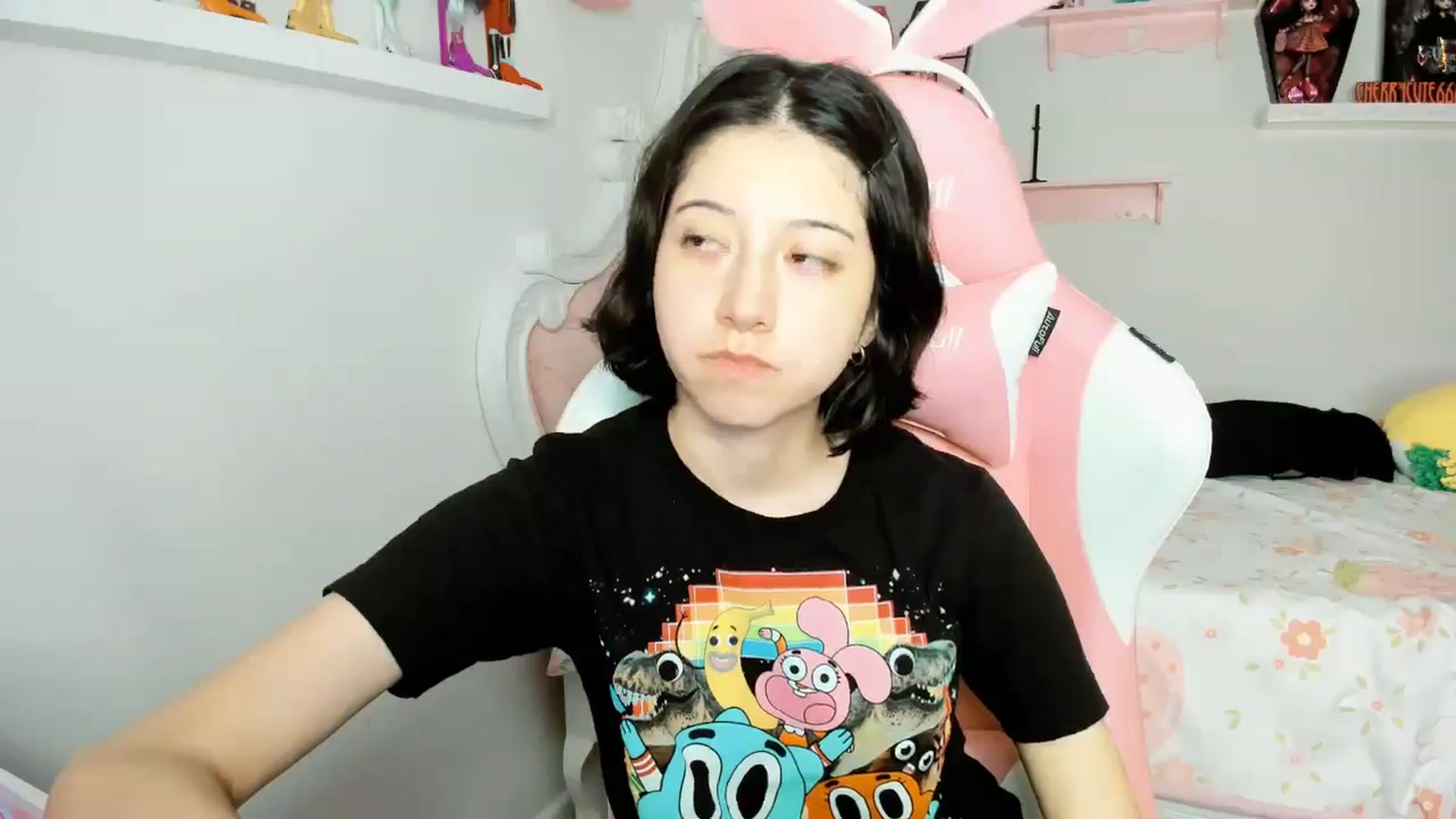 Gallery image thumbnail from Cherrycute666's myfreecams stream on, 11/24/2025, 24:13 image 19 of 20