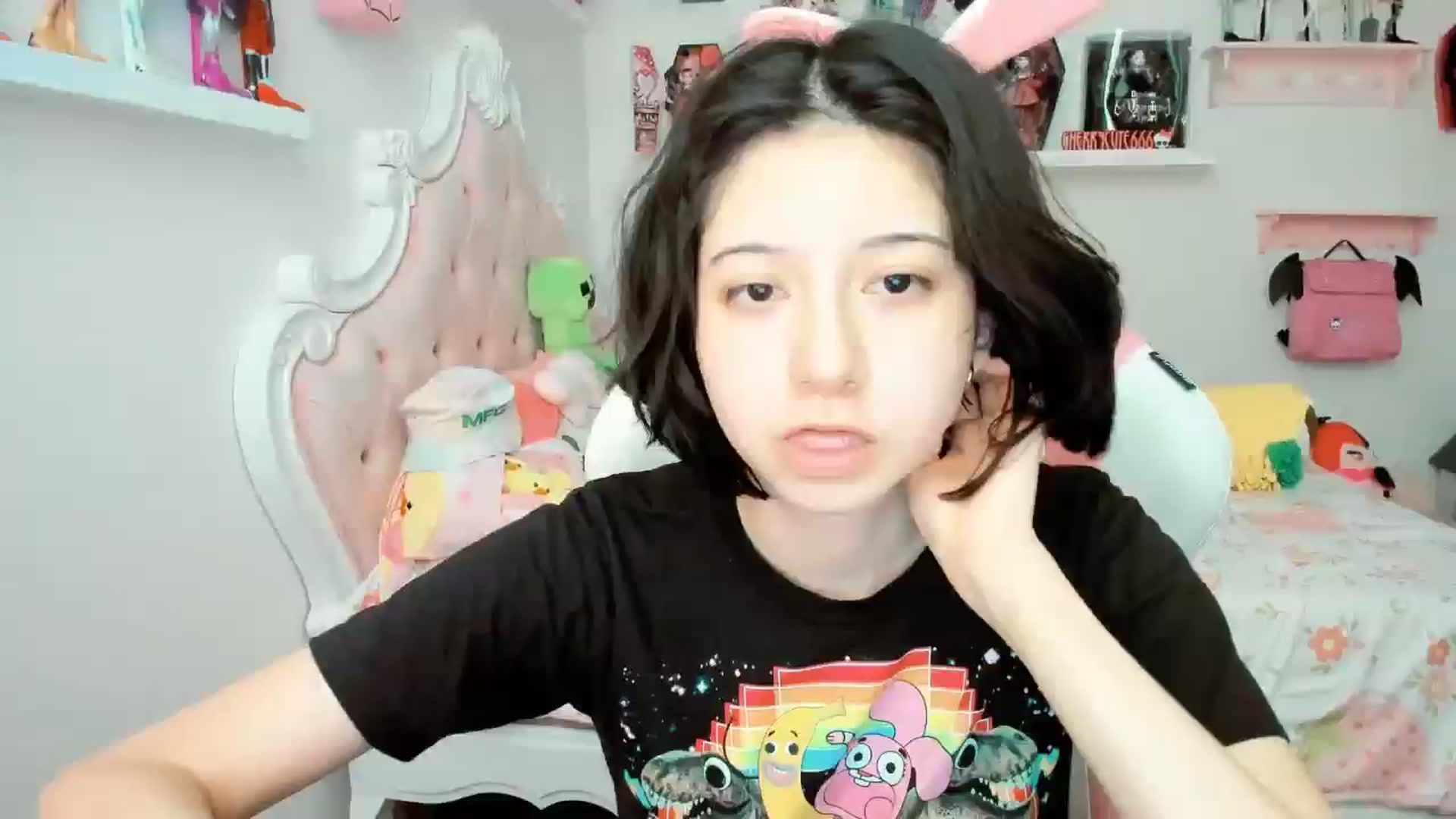 Gallery image thumbnail from Cherrycute666's myfreecams stream on, 11/24/2025, 24:13 image 1 of 20