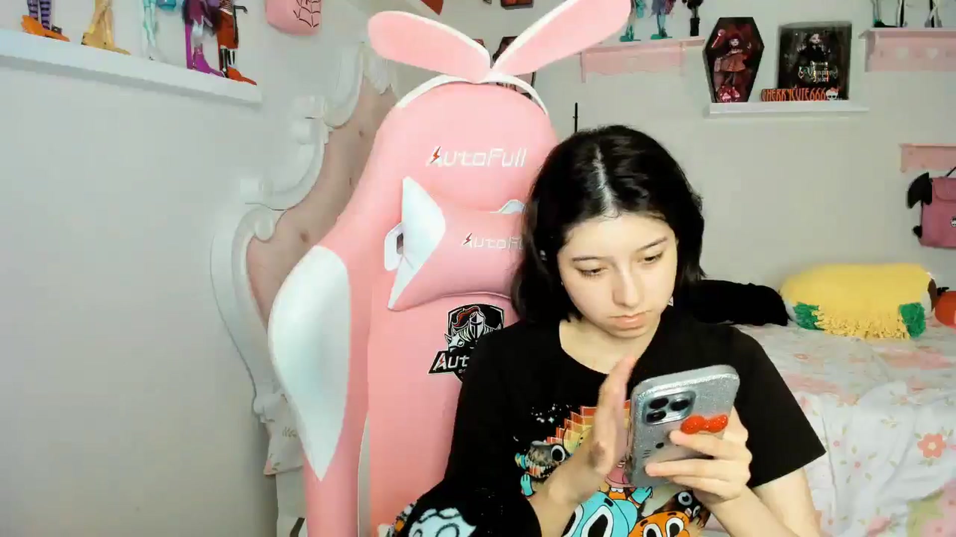 Gallery image thumbnail from Cherrycute666's myfreecams stream on, 11/24/2025, 03:04 image 16 of 20