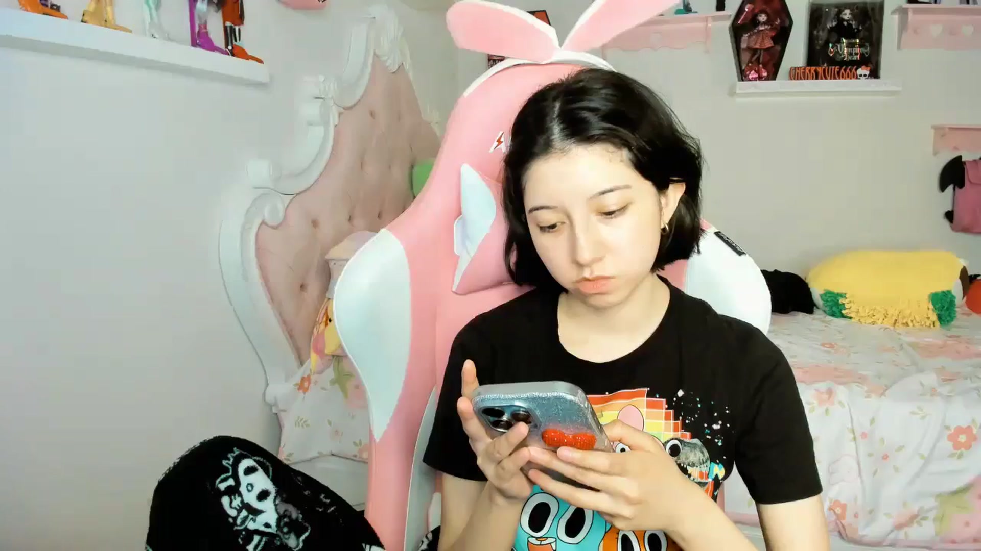 Gallery image thumbnail from Cherrycute666's myfreecams stream on, 11/24/2025, 03:04 image 13 of 20