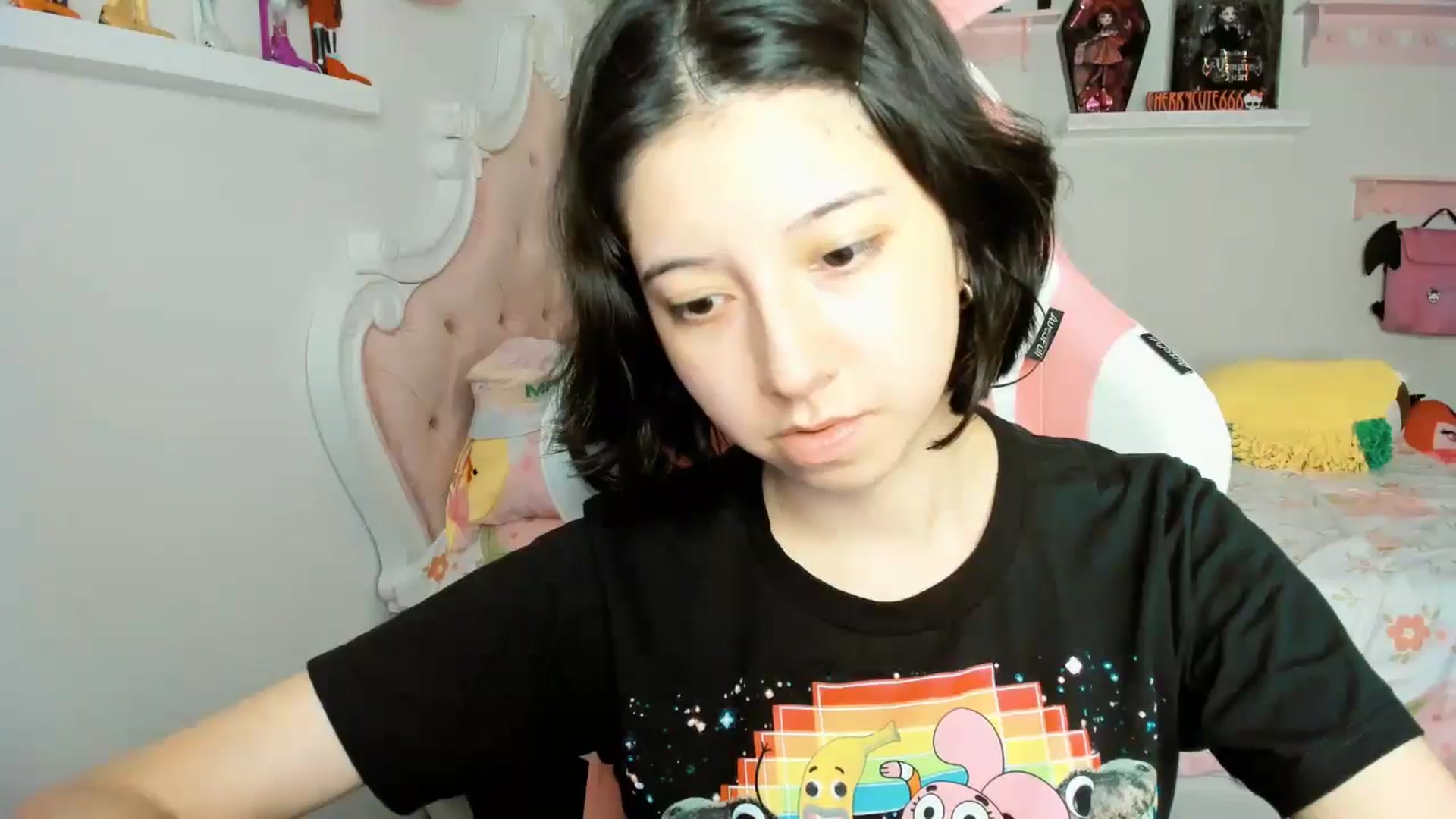 Gallery image thumbnail from Cherrycute666's myfreecams stream on, 11/24/2025, 03:04 image 6 of 20