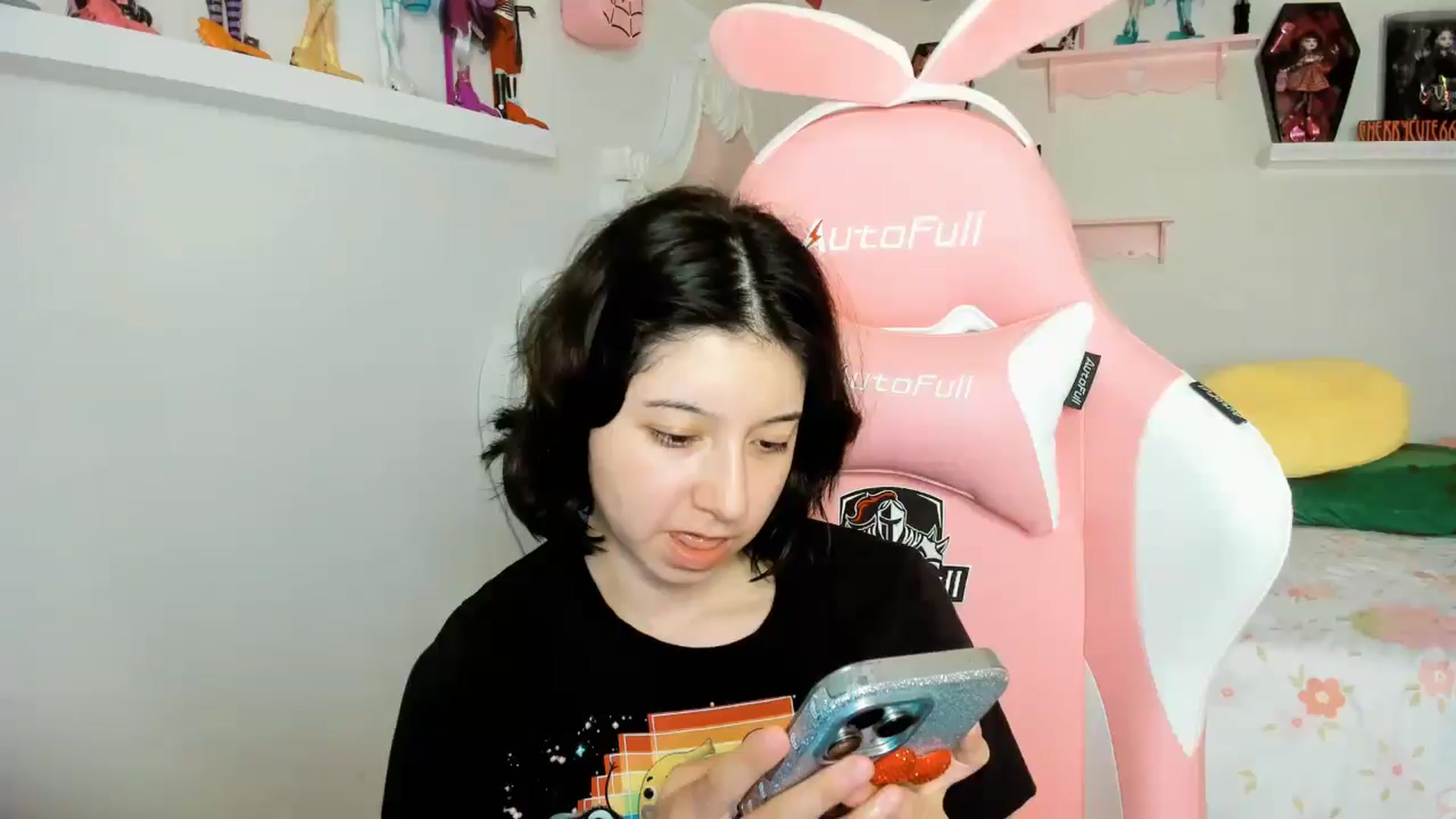 Gallery image thumbnail from Cherrycute666's myfreecams stream on, 11/24/2025, 05:17 image 19 of 20