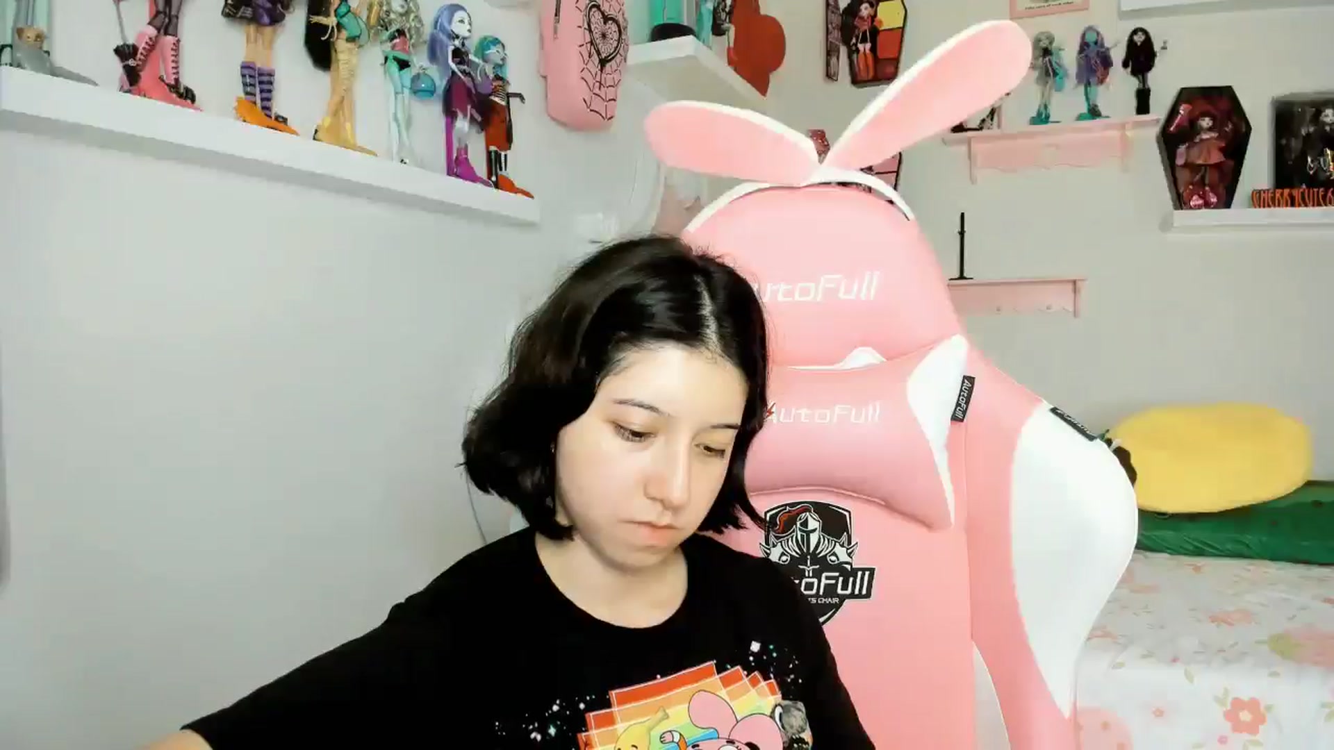 Gallery image thumbnail from Cherrycute666's myfreecams stream on, 11/24/2025, 06:32 image 8 of 20