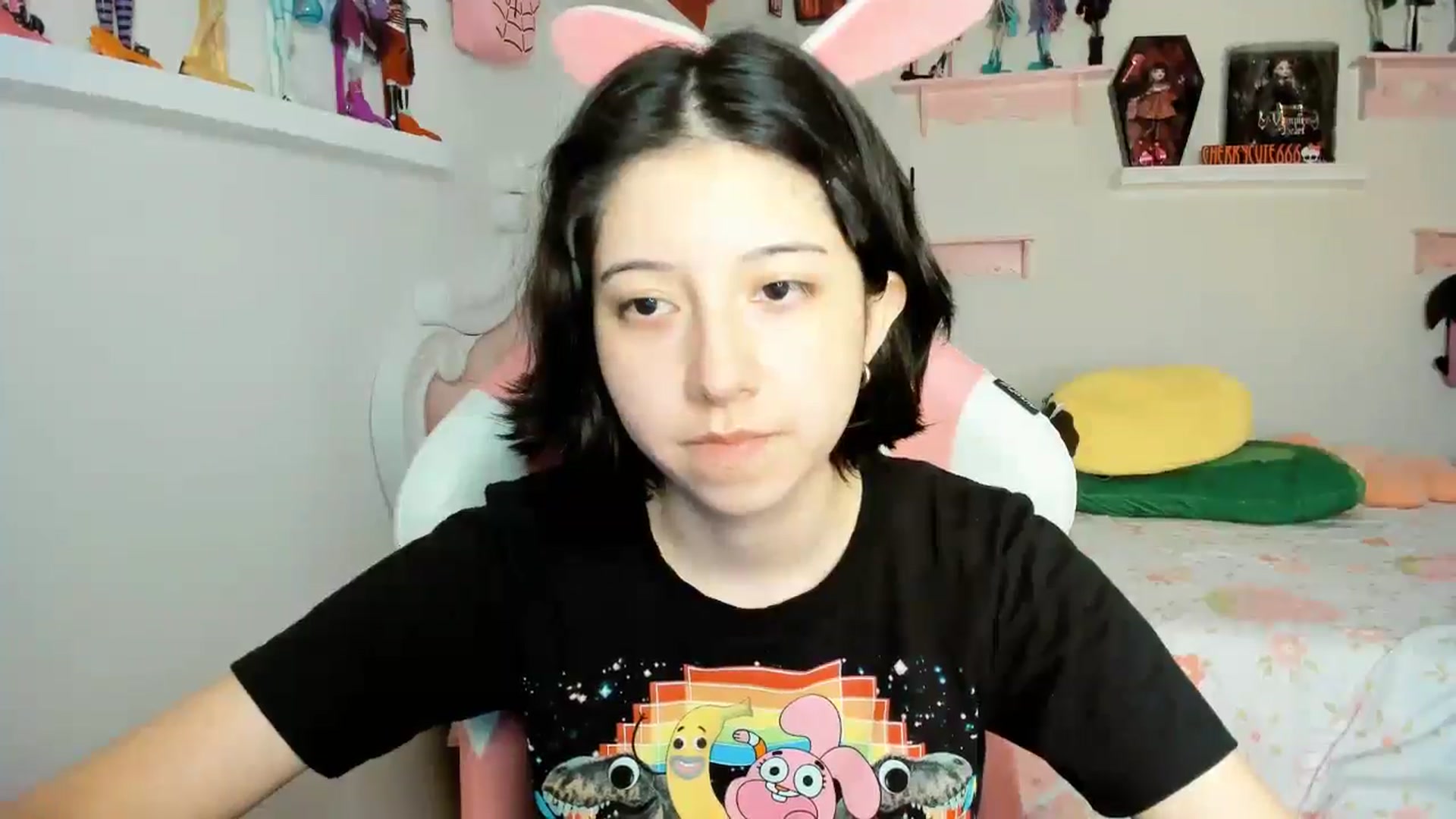 Gallery image thumbnail from Cherrycute666's myfreecams stream on, 11/24/2025, 06:32 image 13 of 20