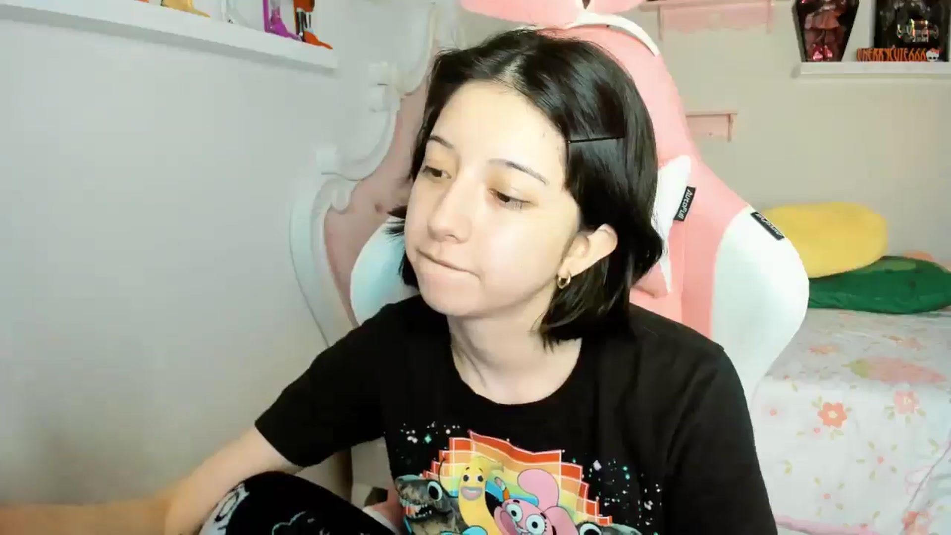 Gallery image thumbnail from Cherrycute666's myfreecams stream on, 11/24/2025, 06:32 image 11 of 20