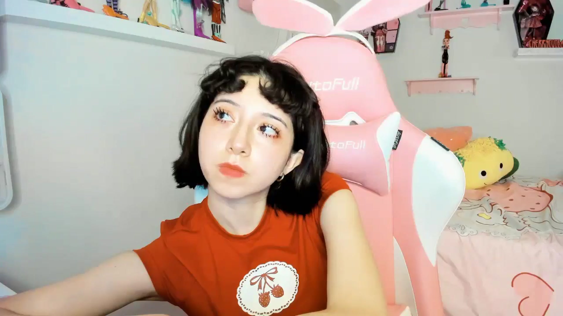 Gallery image thumbnail from Cherrycute666's myfreecams stream on, 11/29/2025, 02:58 image 14 of 20