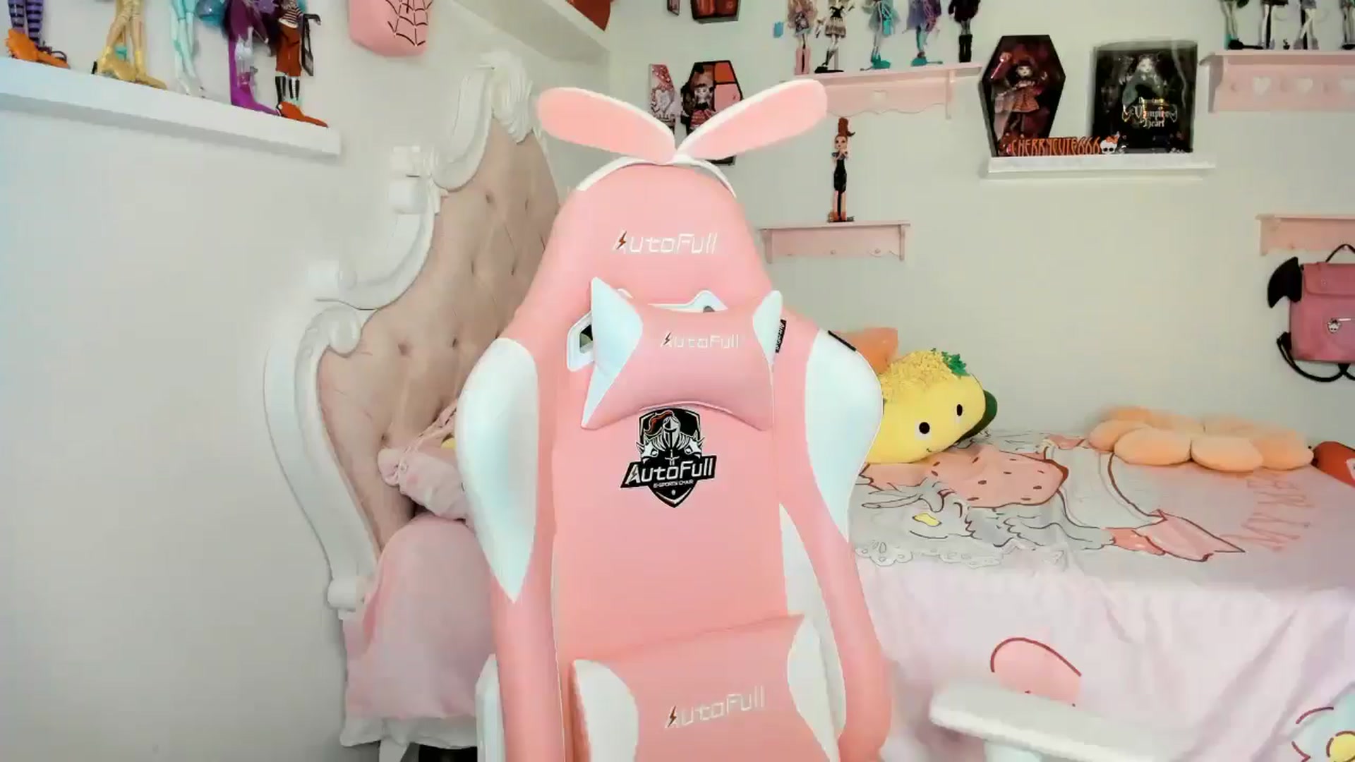 Gallery image thumbnail from Cherrycute666's myfreecams stream on, 11/29/2025, 02:58 image 7 of 20