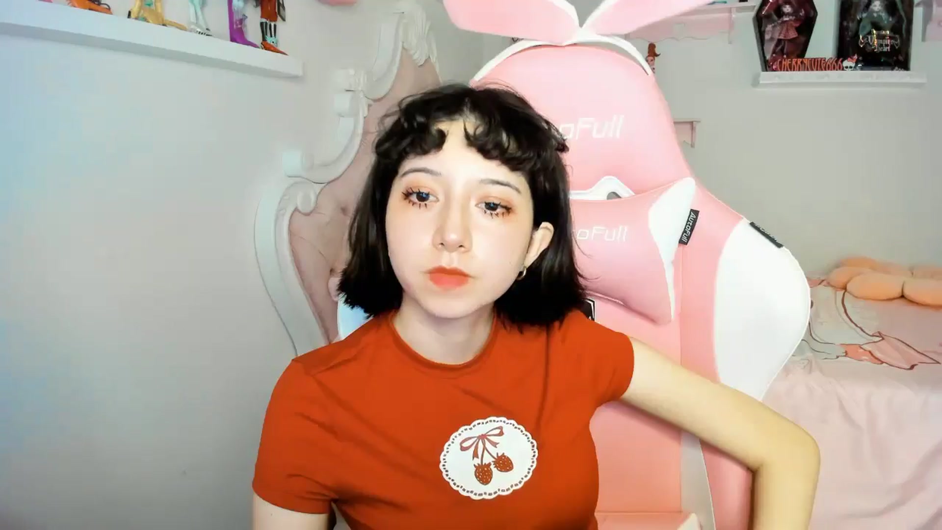 Gallery image thumbnail from Cherrycute666's myfreecams stream on, 11/29/2025, 02:58 image 12 of 20