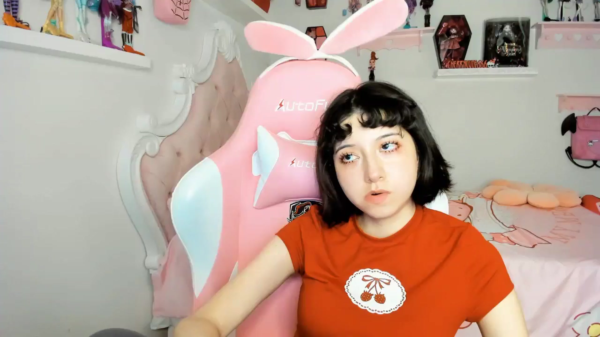 Gallery image thumbnail from Cherrycute666's myfreecams stream on, 11/29/2025, 02:58 image 6 of 20