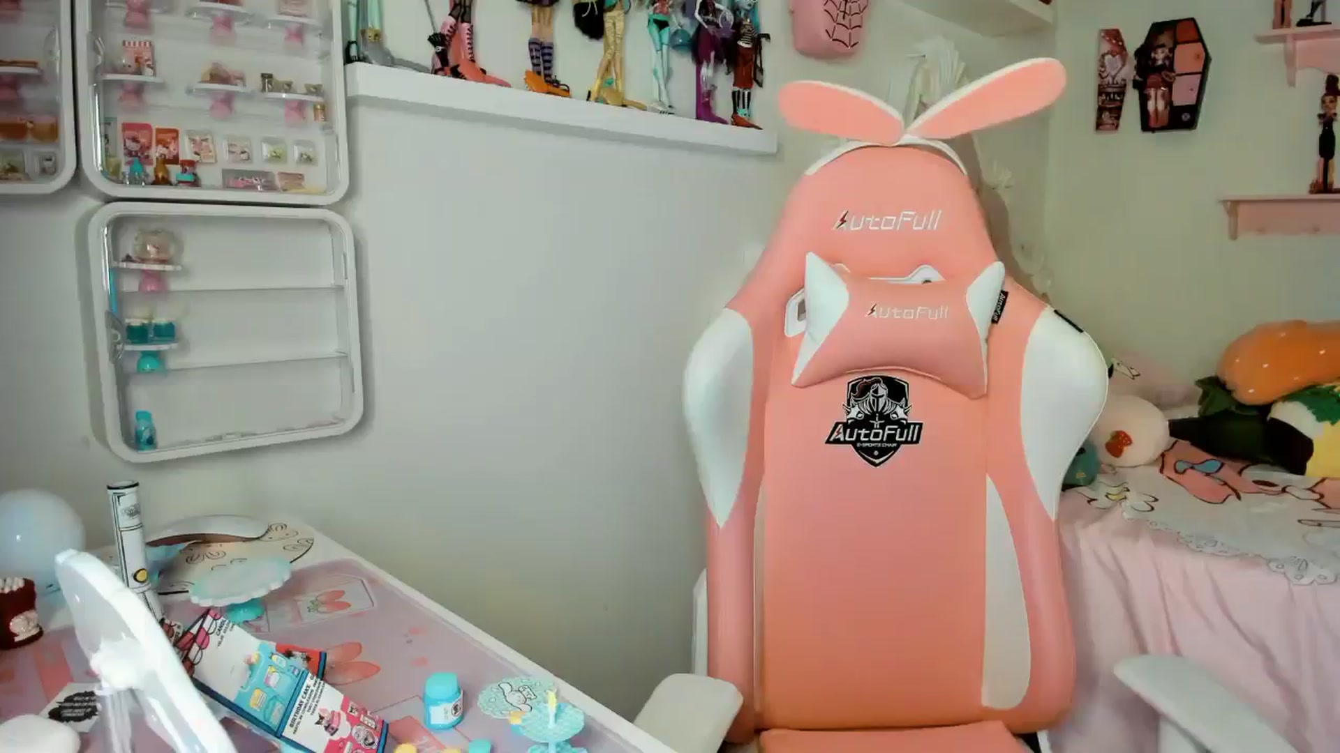 Gallery image thumbnail from Cherrycute666's myfreecams stream on, 11/29/2025, 02:58 image 20 of 20