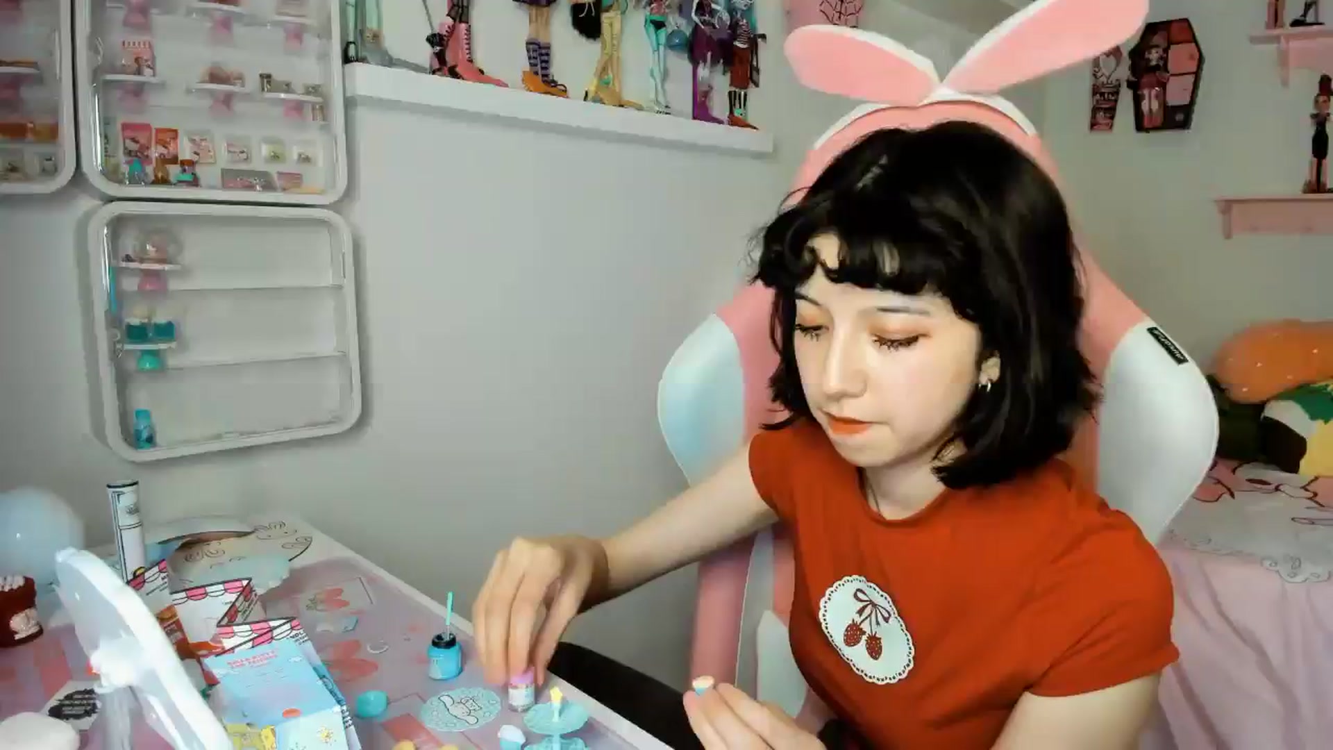 Gallery image thumbnail from Cherrycute666's myfreecams stream on, 11/29/2025, 03:50 image 1 of 20