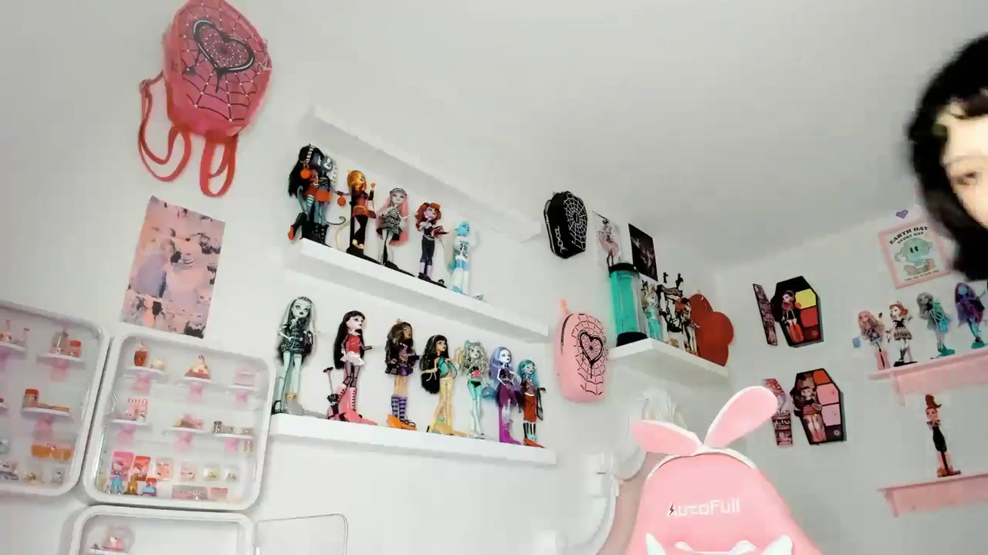 Gallery image thumbnail from Cherrycute666's myfreecams stream on, 11/29/2025, 03:50 image 6 of 20