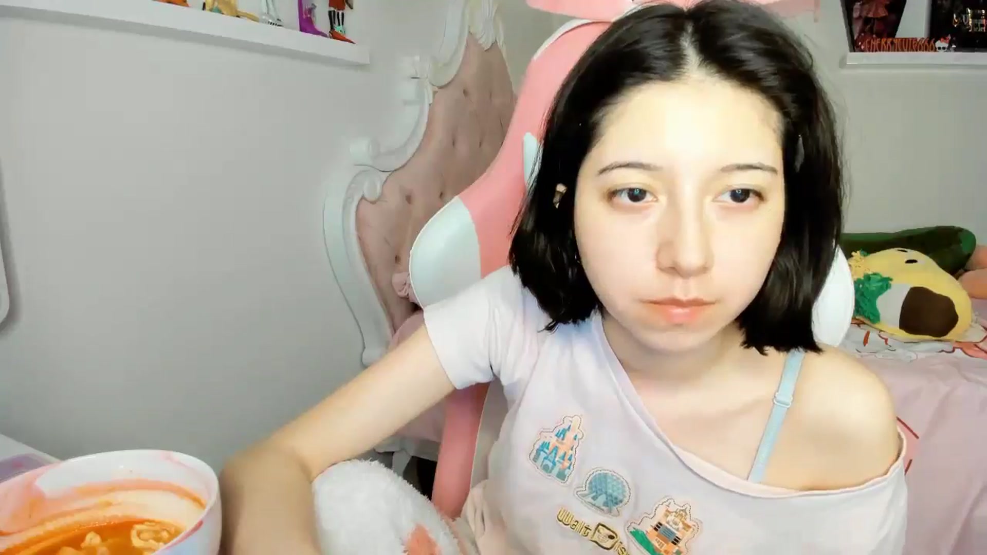 Gallery image thumbnail from Cherrycute666's myfreecams stream on, 11/30/2025, 05:52 image 5 of 20