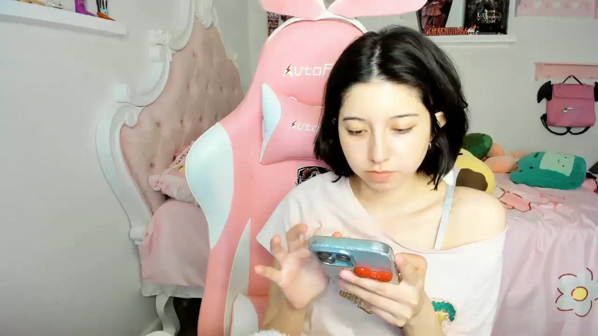 Gallery image thumbnail from Cherrycute666's myfreecams stream on, 11/30/2025, 05:52 image 7 of 20
