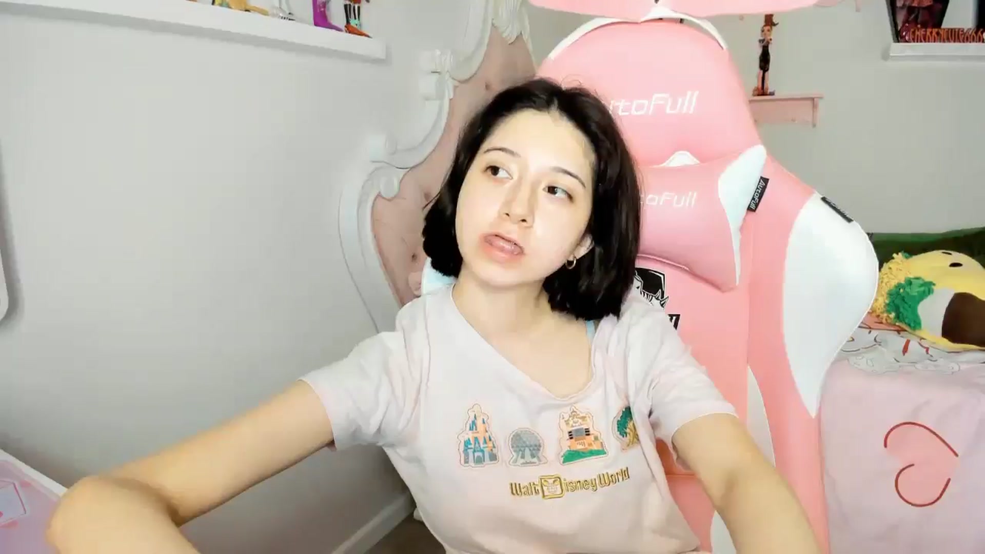 Gallery image thumbnail from Cherrycute666's myfreecams stream on, 11/30/2025, 05:52 image 20 of 20