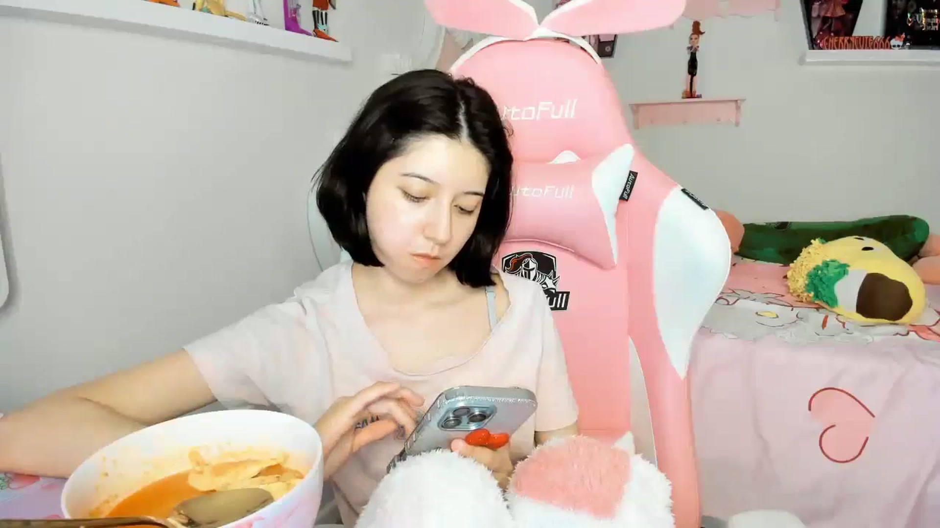 Gallery image thumbnail from Cherrycute666's myfreecams stream on, 11/30/2025, 05:52 image 2 of 20