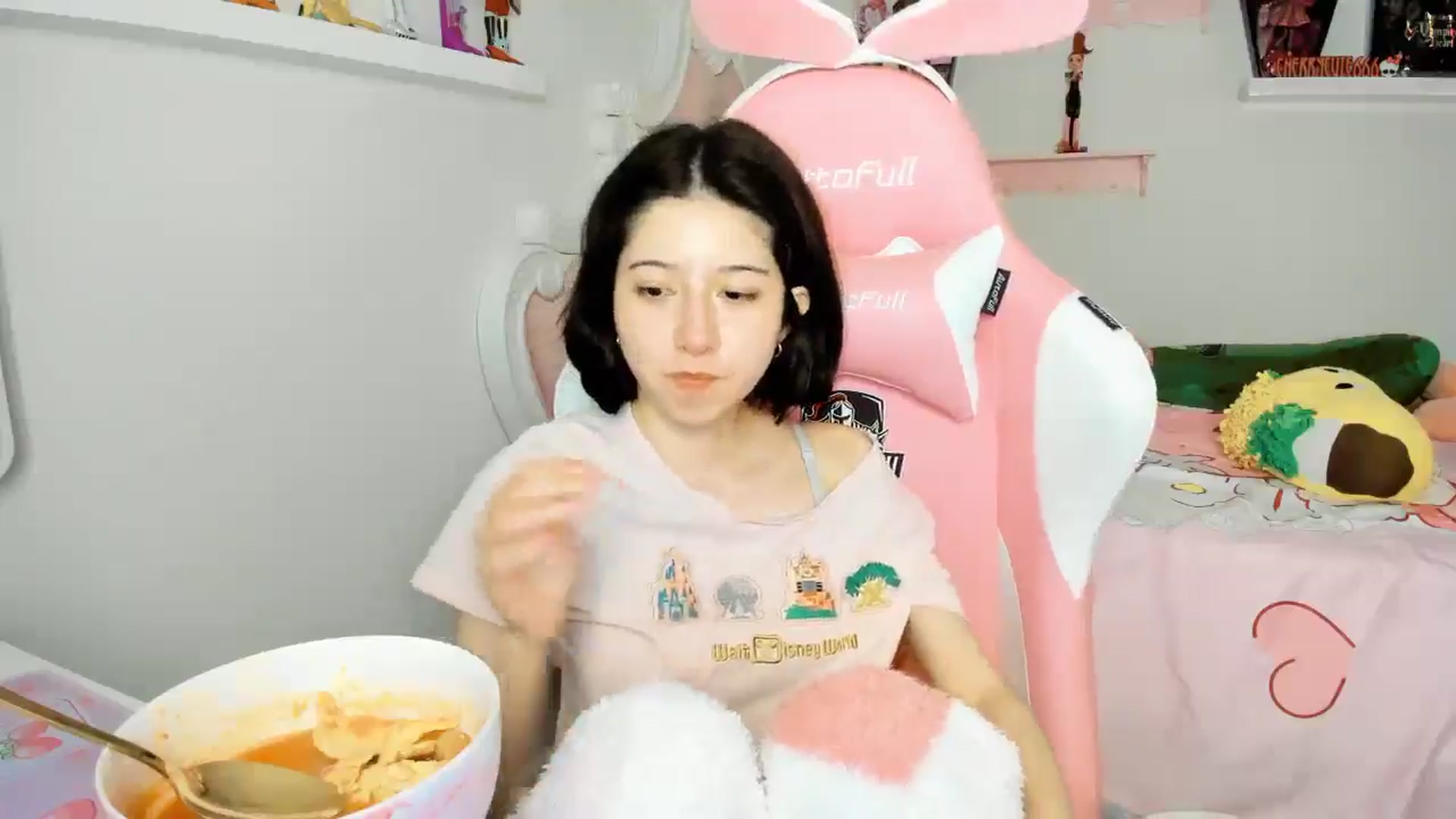 Gallery image thumbnail from Cherrycute666's myfreecams stream on, 11/30/2025, 05:52 image 3 of 20