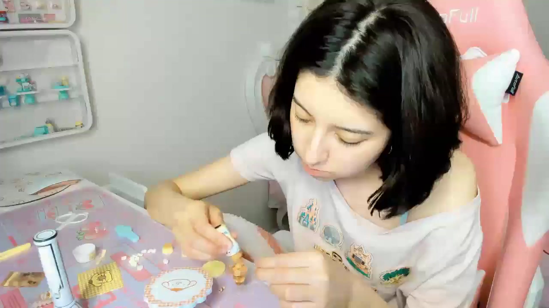 Gallery image thumbnail from Cherrycute666's myfreecams stream on, 11/30/2025, 05:52 image 15 of 20