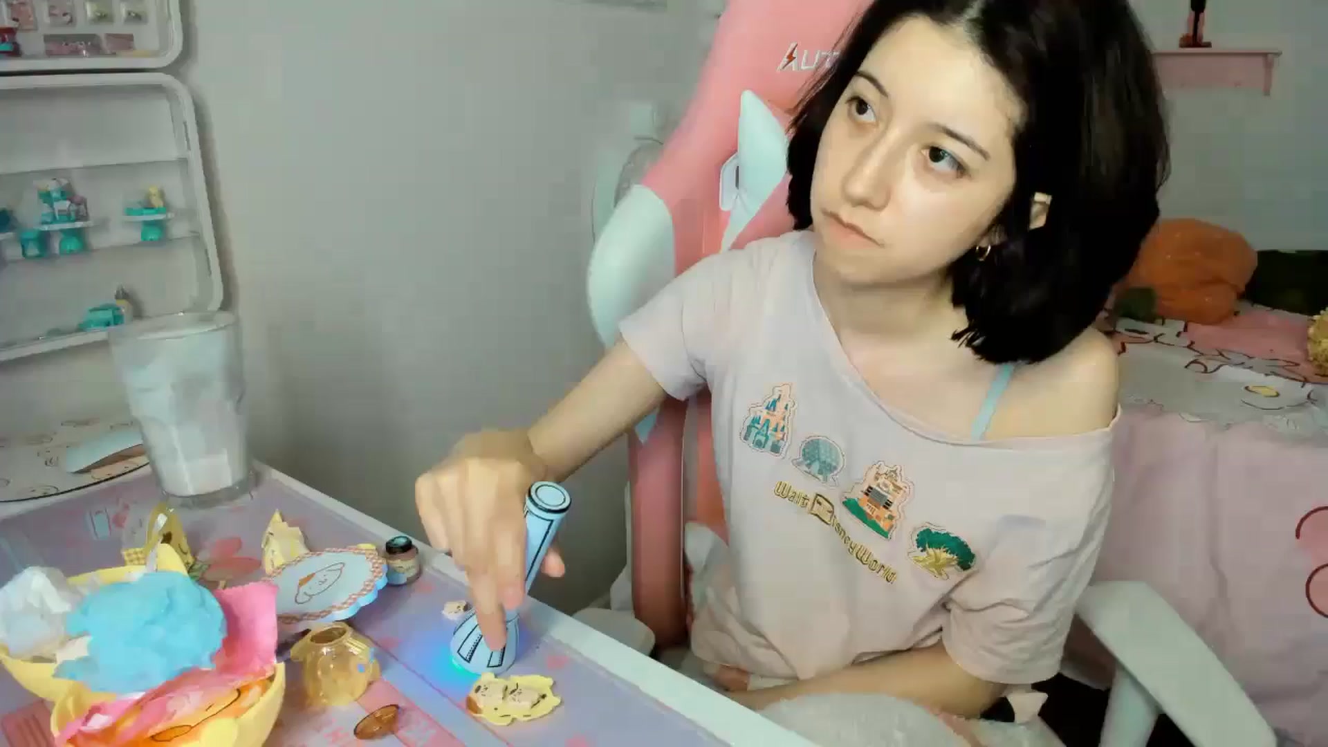 Gallery image thumbnail from Cherrycute666's myfreecams stream on, 11/30/2025, 05:52 image 12 of 20