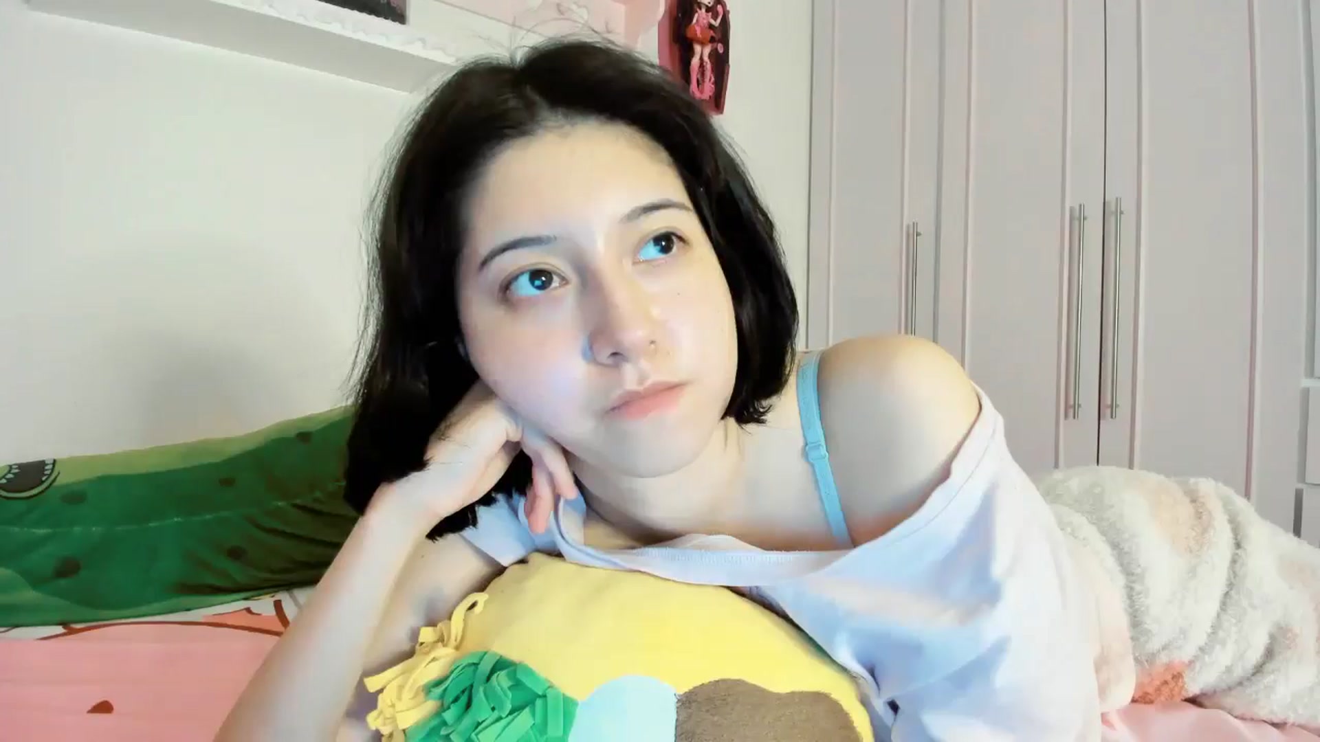 Gallery image thumbnail from Cherrycute666's myfreecams stream on, 11/30/2025, 08:00 image 4 of 20