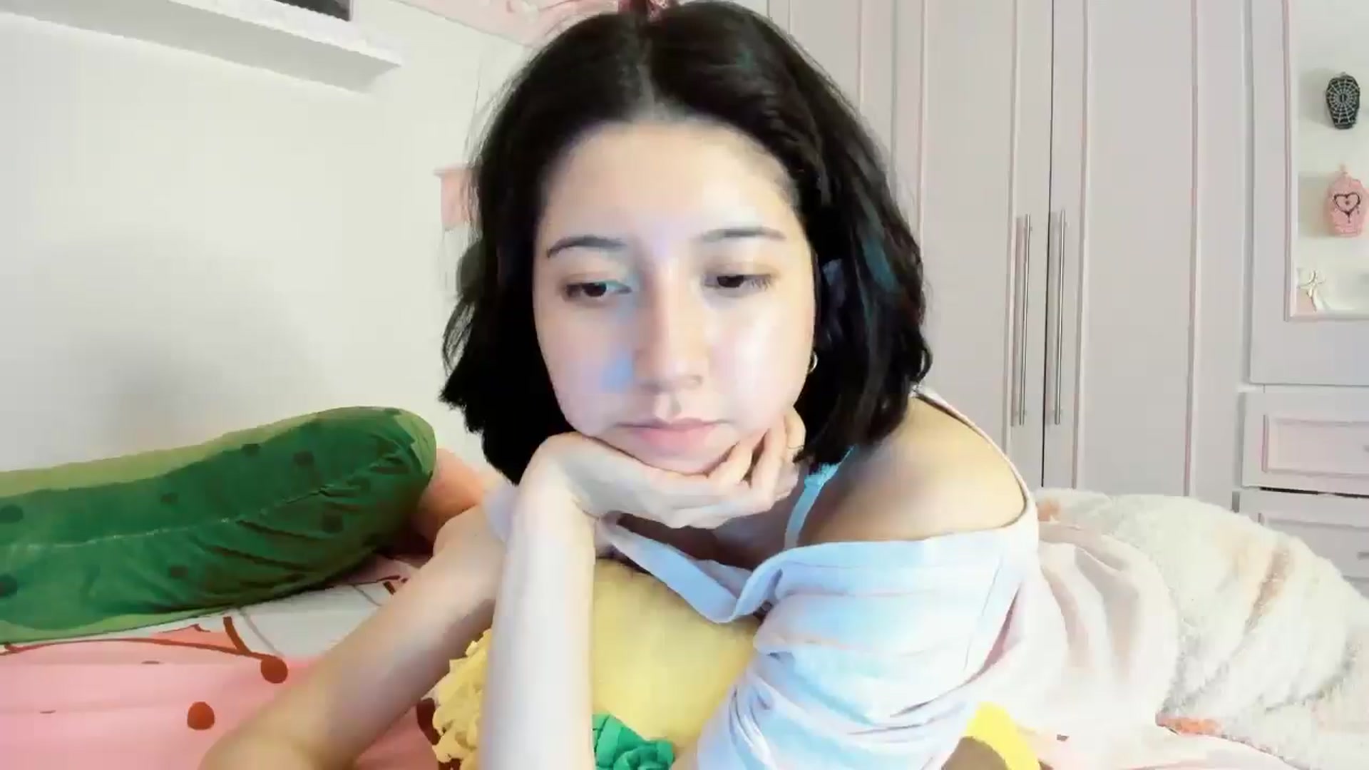 Gallery image thumbnail from Cherrycute666's myfreecams stream on, 11/30/2025, 08:00 image 20 of 20