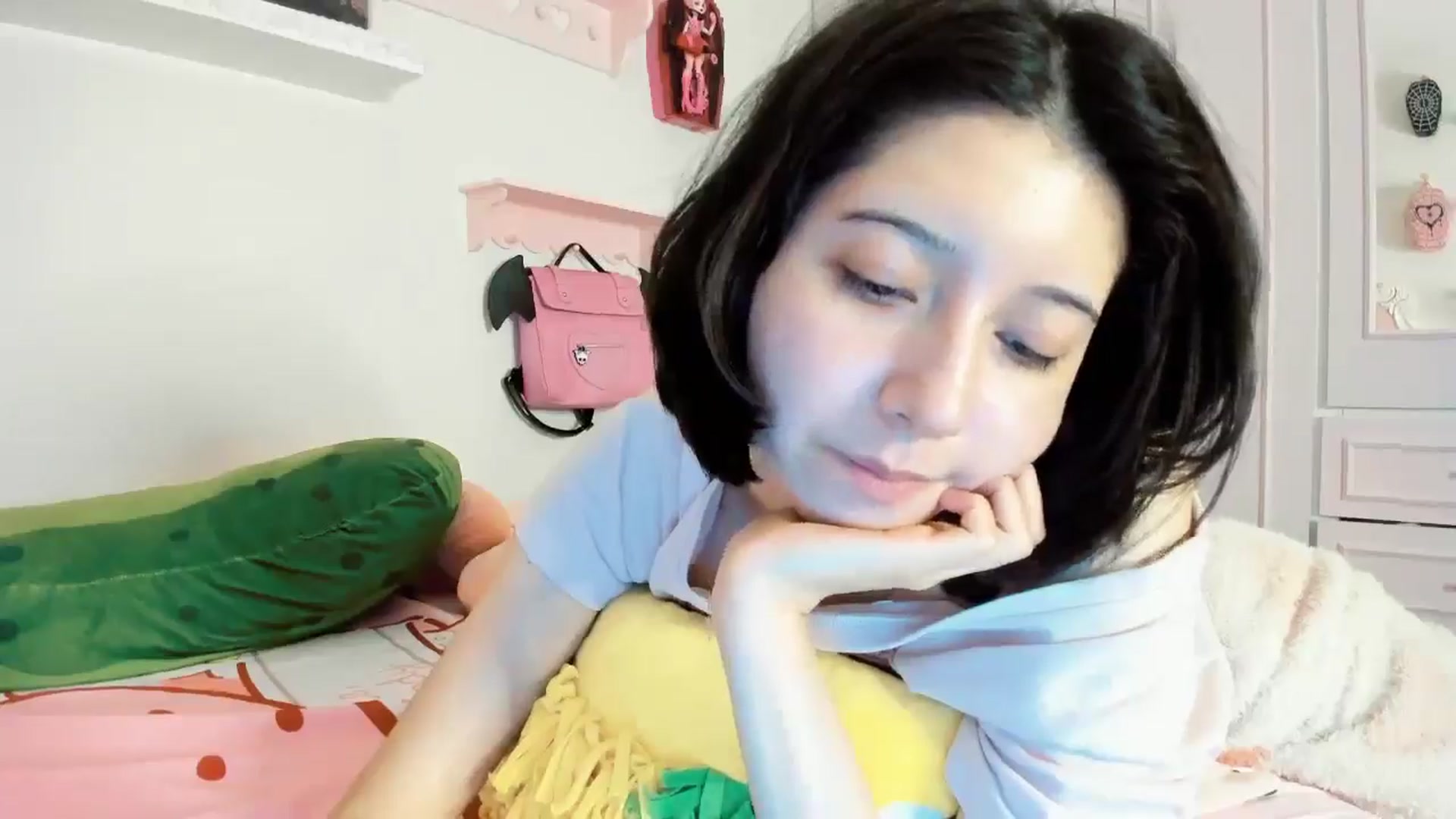 Gallery image thumbnail from Cherrycute666's myfreecams stream on, 11/30/2025, 08:00 image 19 of 20