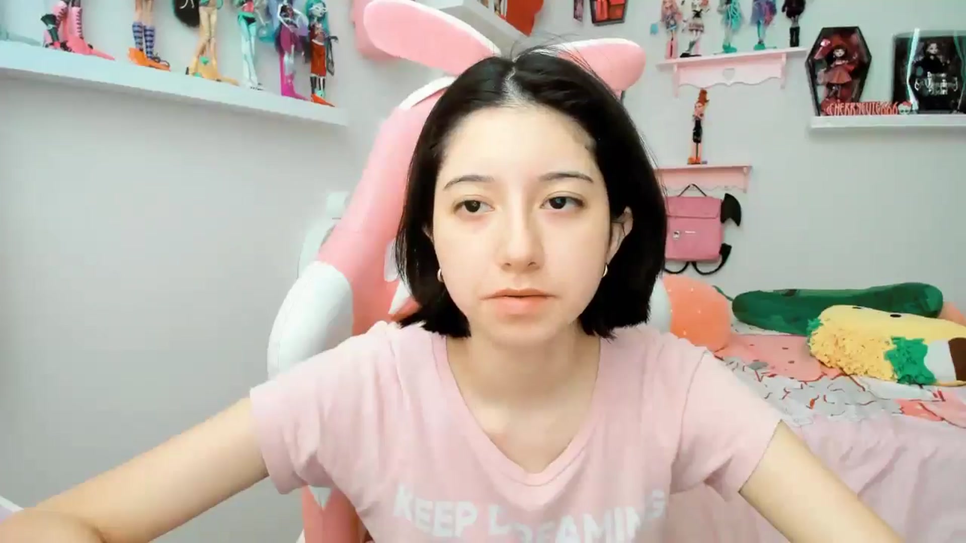 Gallery image thumbnail from Cherrycute666's myfreecams stream on, 11/30/2025, 21:18 image 20 of 20