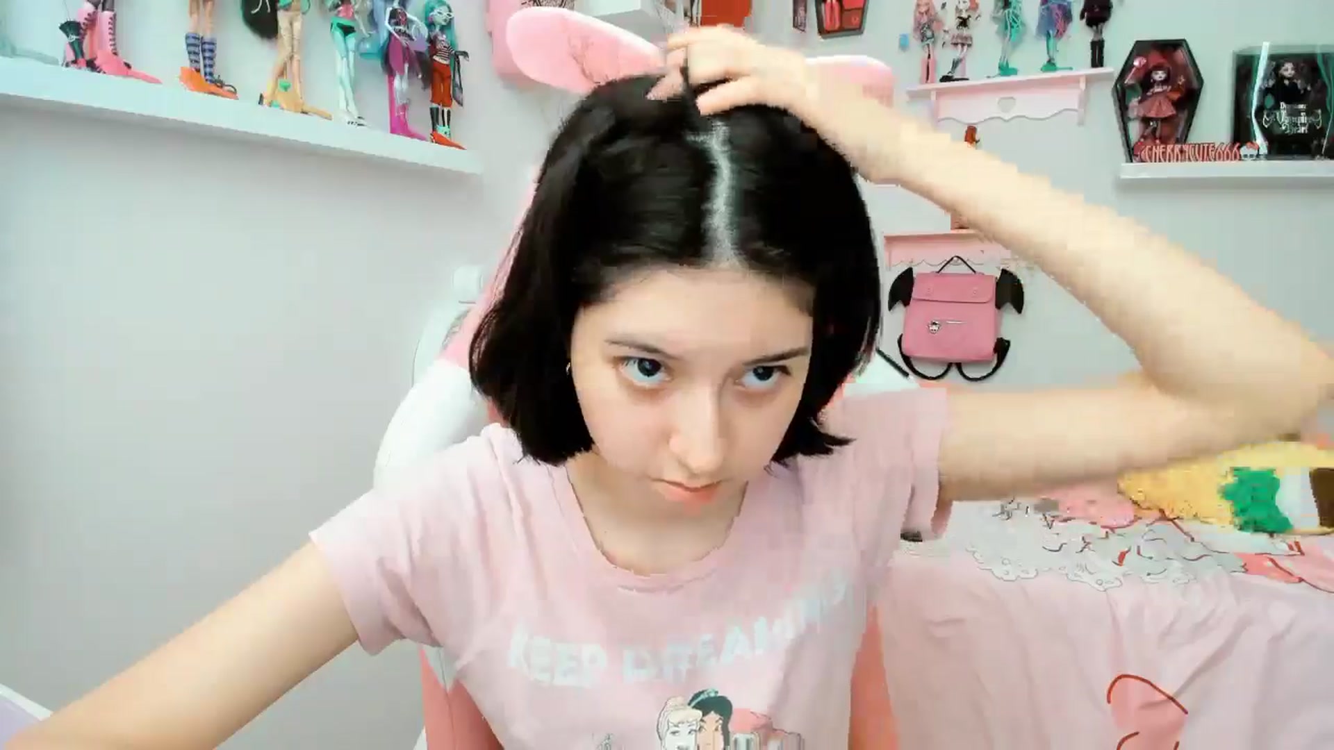 Gallery image thumbnail from Cherrycute666's myfreecams stream on, 11/30/2025, 21:18 image 15 of 20