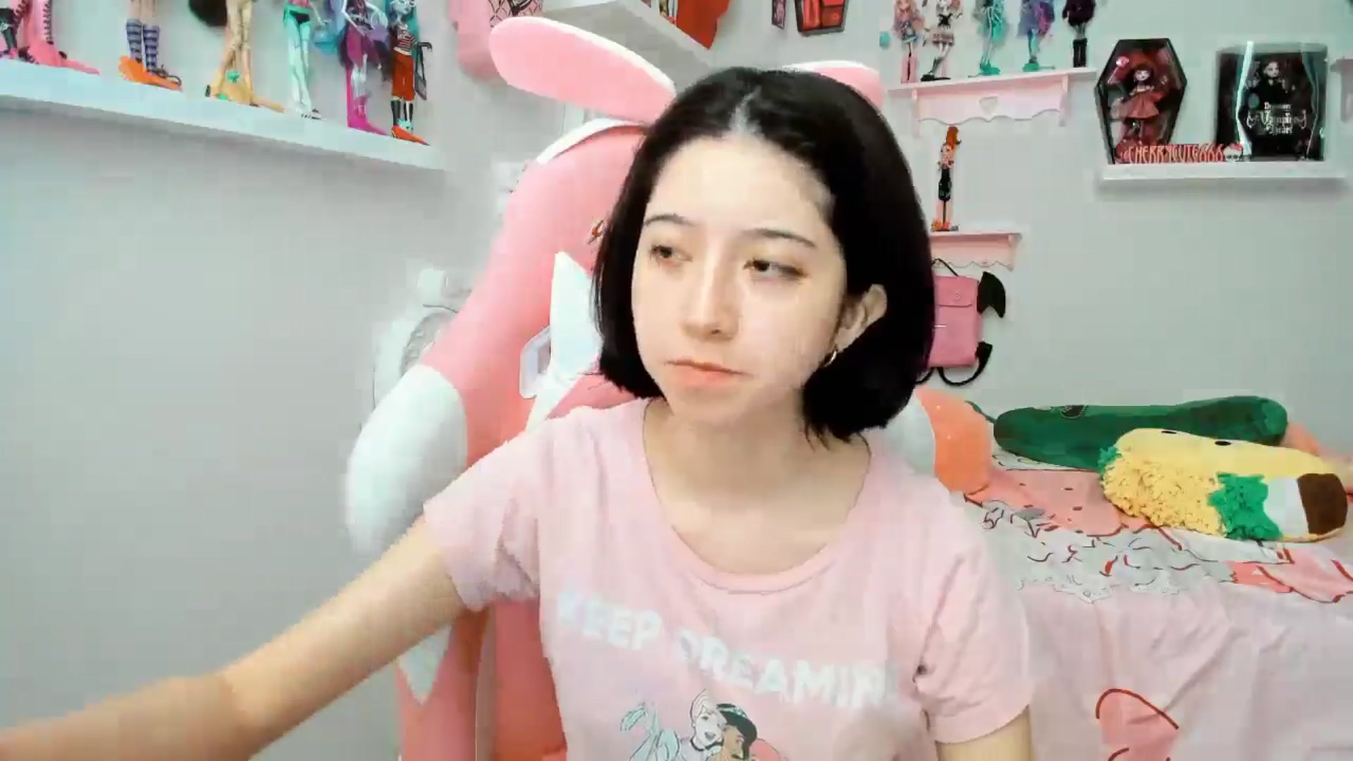 Gallery image thumbnail from Cherrycute666's myfreecams stream on, 11/30/2025, 21:18 image 6 of 20