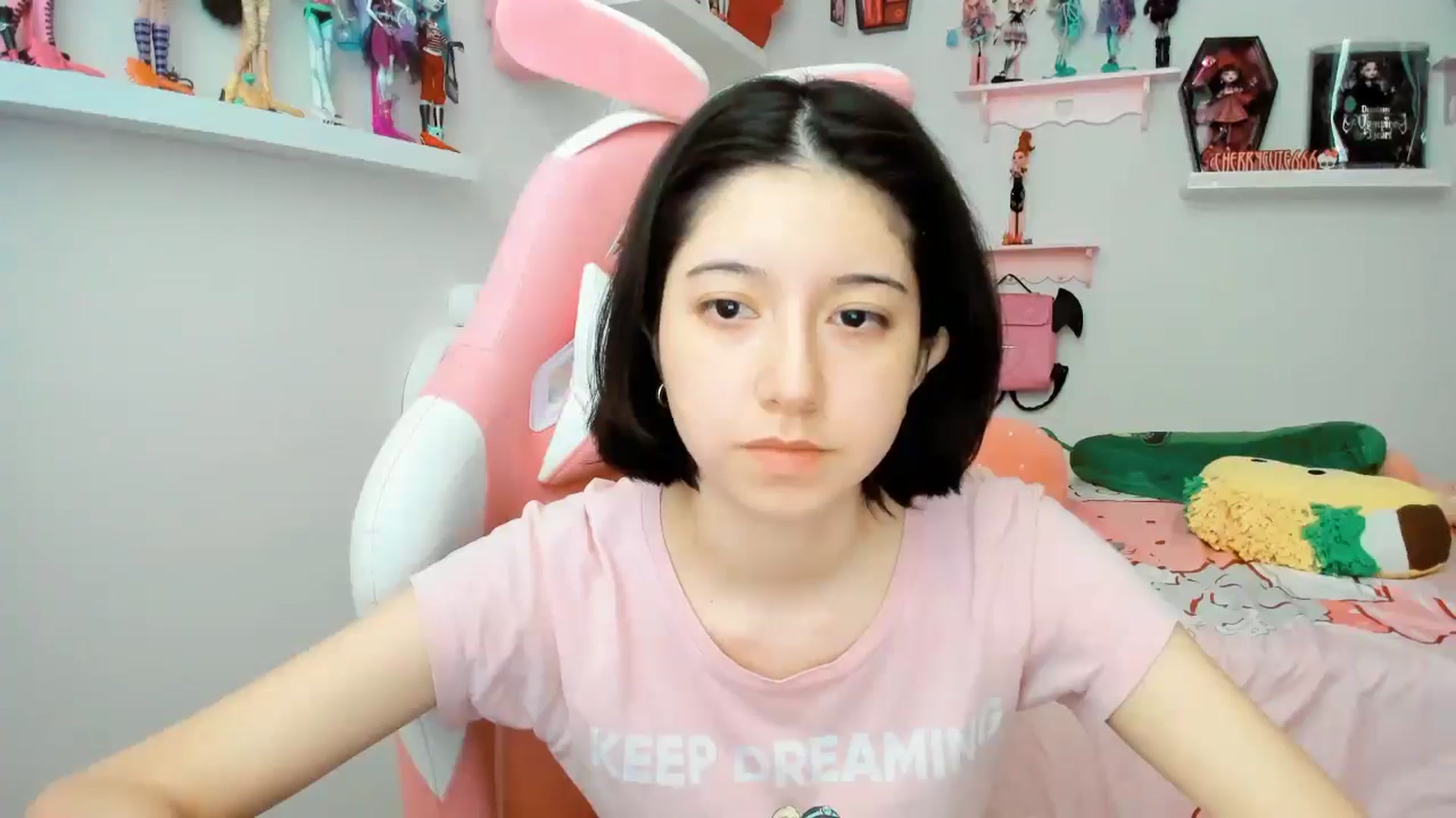 Gallery image thumbnail from Cherrycute666's myfreecams stream on, 11/30/2025, 21:18 image 8 of 20