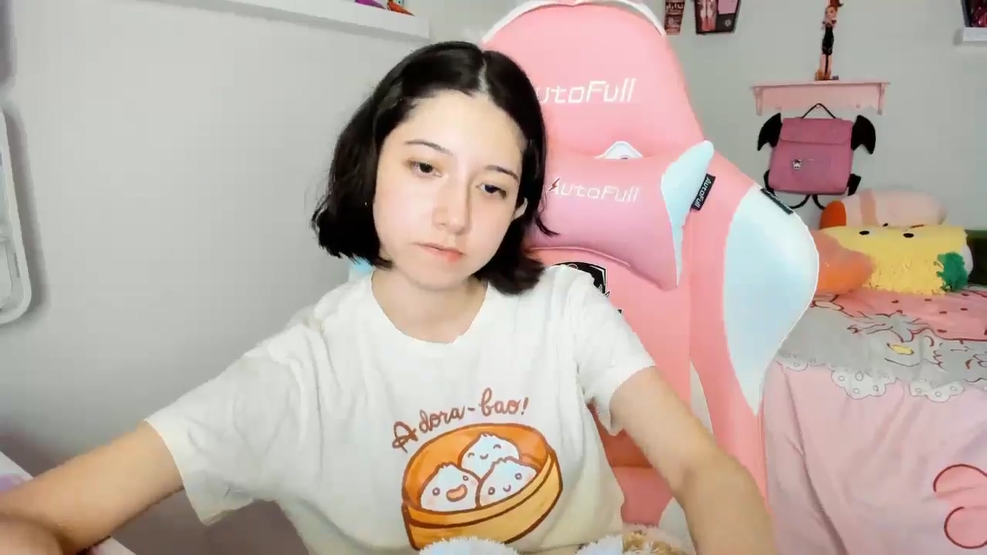 Gallery image thumbnail from Cherrycute666's myfreecams stream on, 12/01/2025, 03:26 image 5 of 20