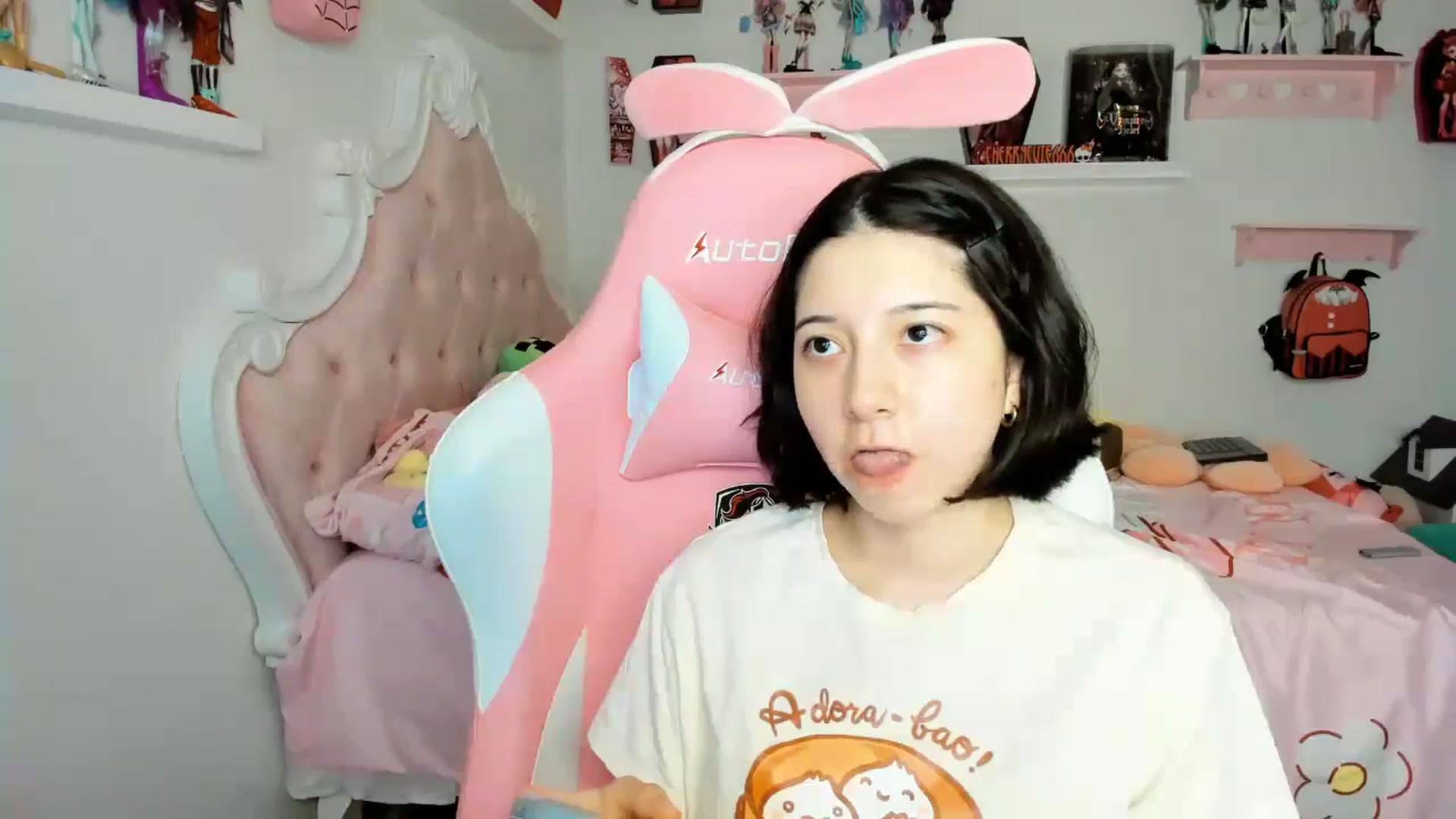Gallery image thumbnail from Cherrycute666's myfreecams stream on, 12/01/2025, 05:49 image 13 of 20