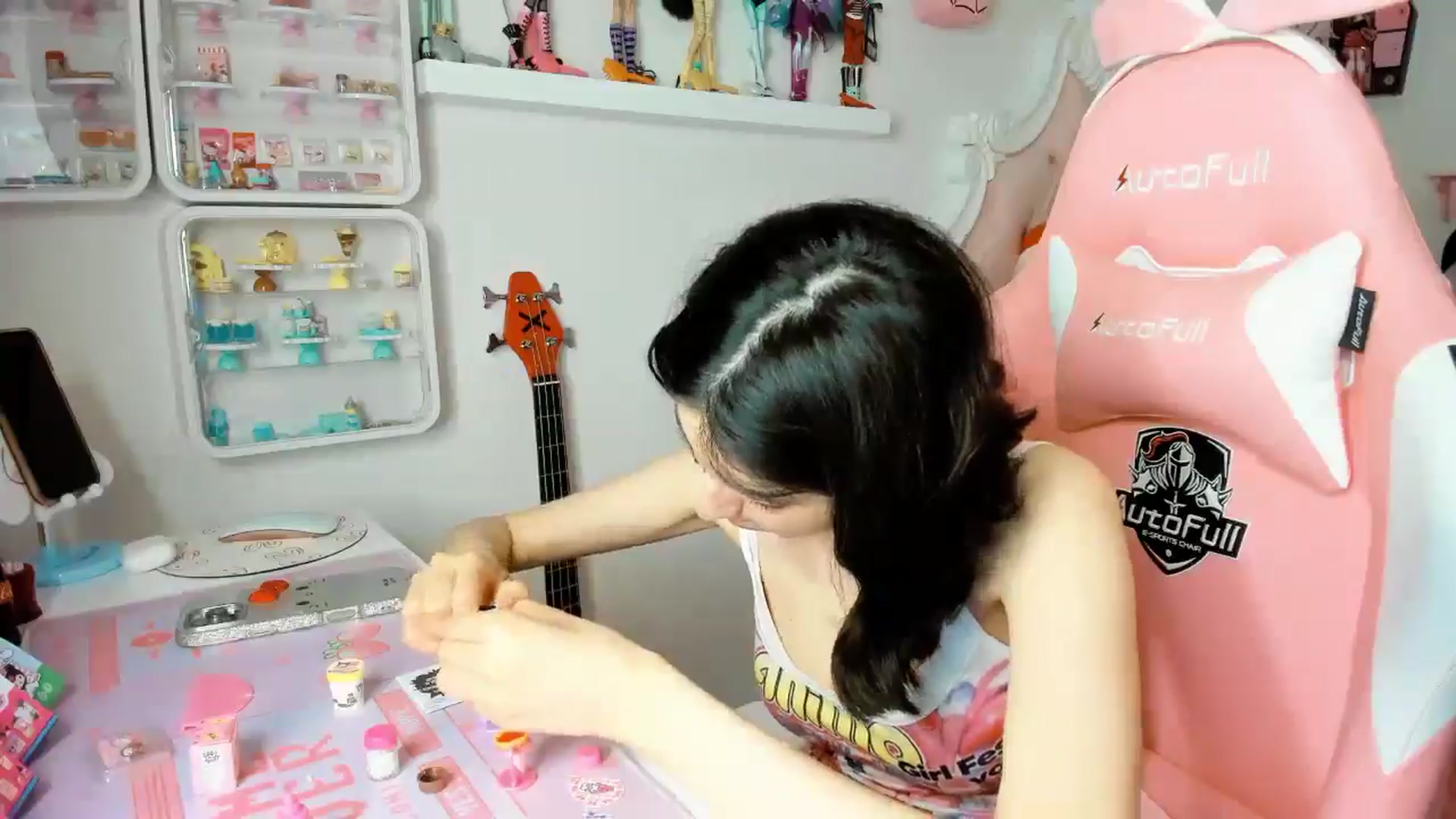 Gallery image thumbnail from Cherrycute666's myfreecams stream on, 12/02/2025, 04:00 image 6 of 20