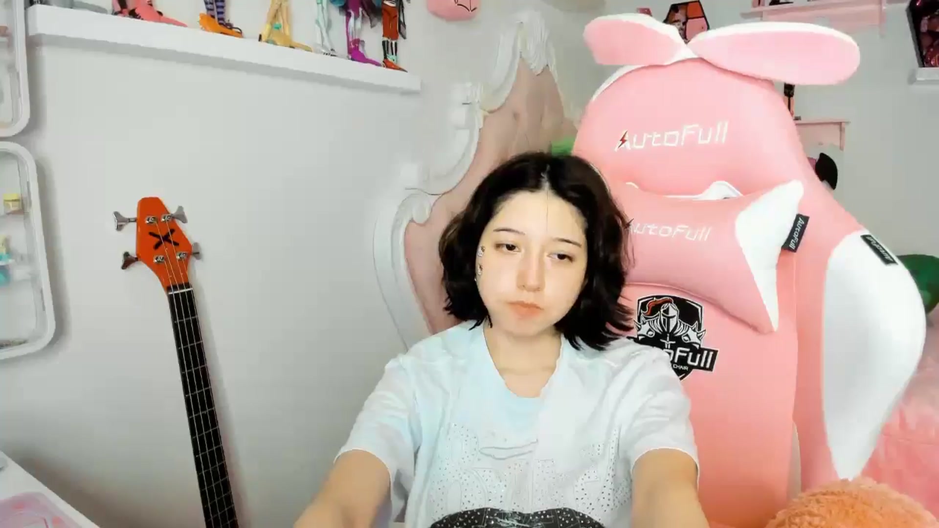Gallery image thumbnail from Cherrycute666's myfreecams stream on, 12/04/2025, 24:10 image 20 of 20
