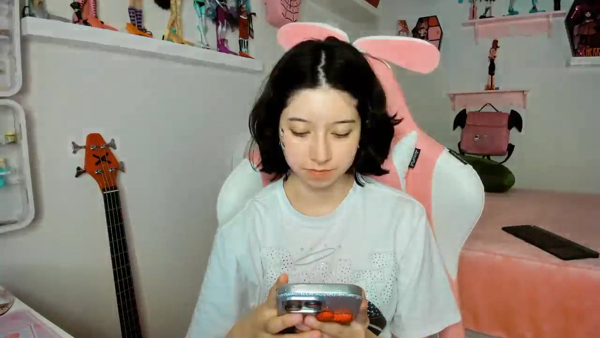 Gallery image thumbnail from Cherrycute666's myfreecams stream on, 12/04/2025, 02:31 image 19 of 20