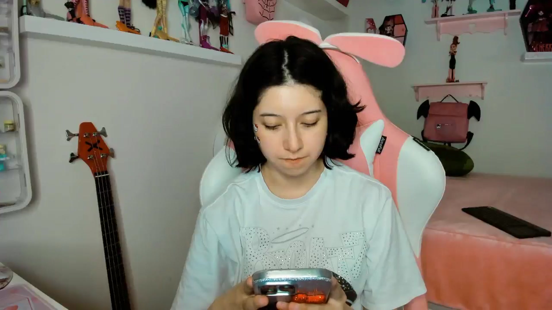 Gallery image thumbnail from Cherrycute666's myfreecams stream on, 12/04/2025, 02:31 image 20 of 20